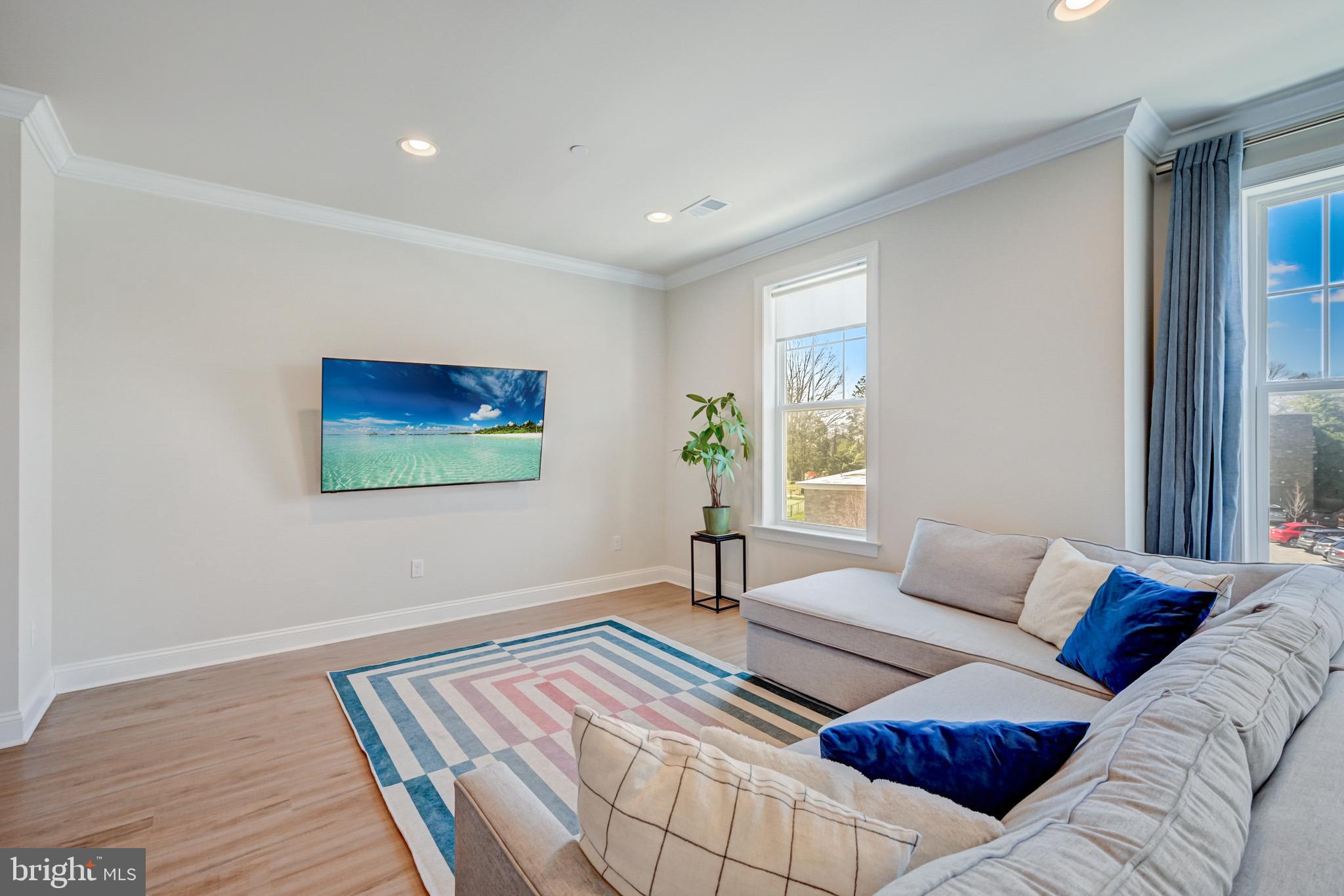 NEWTOWN WALK AT ELLIS PRESERVE - Residential