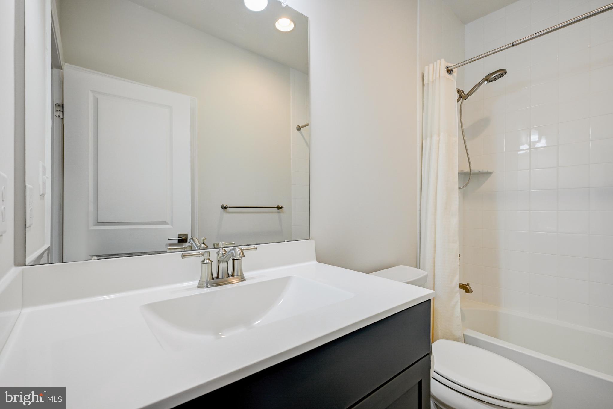 NEWTOWN WALK AT ELLIS PRESERVE - Residential