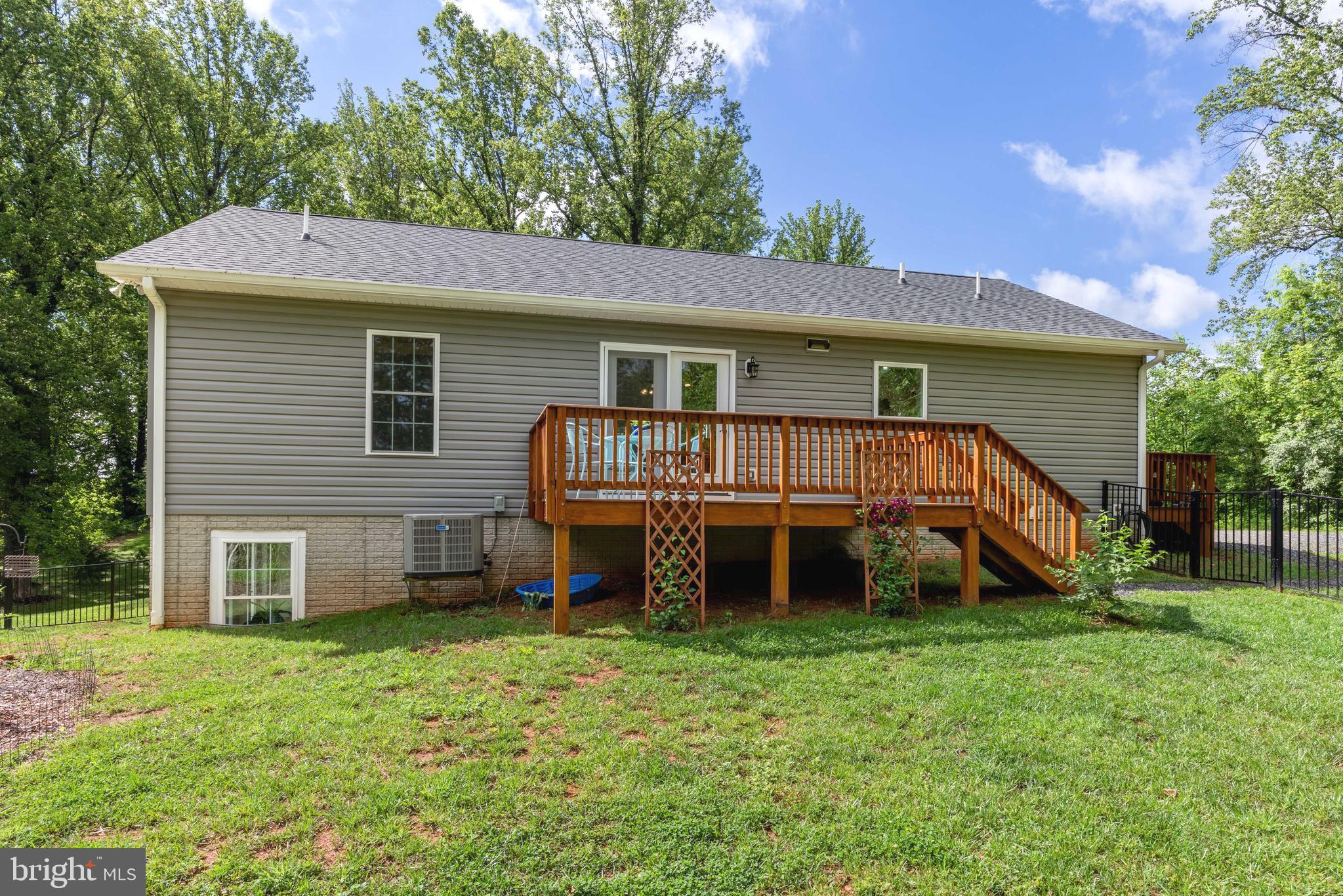 POPLAR RIDGE - Residential