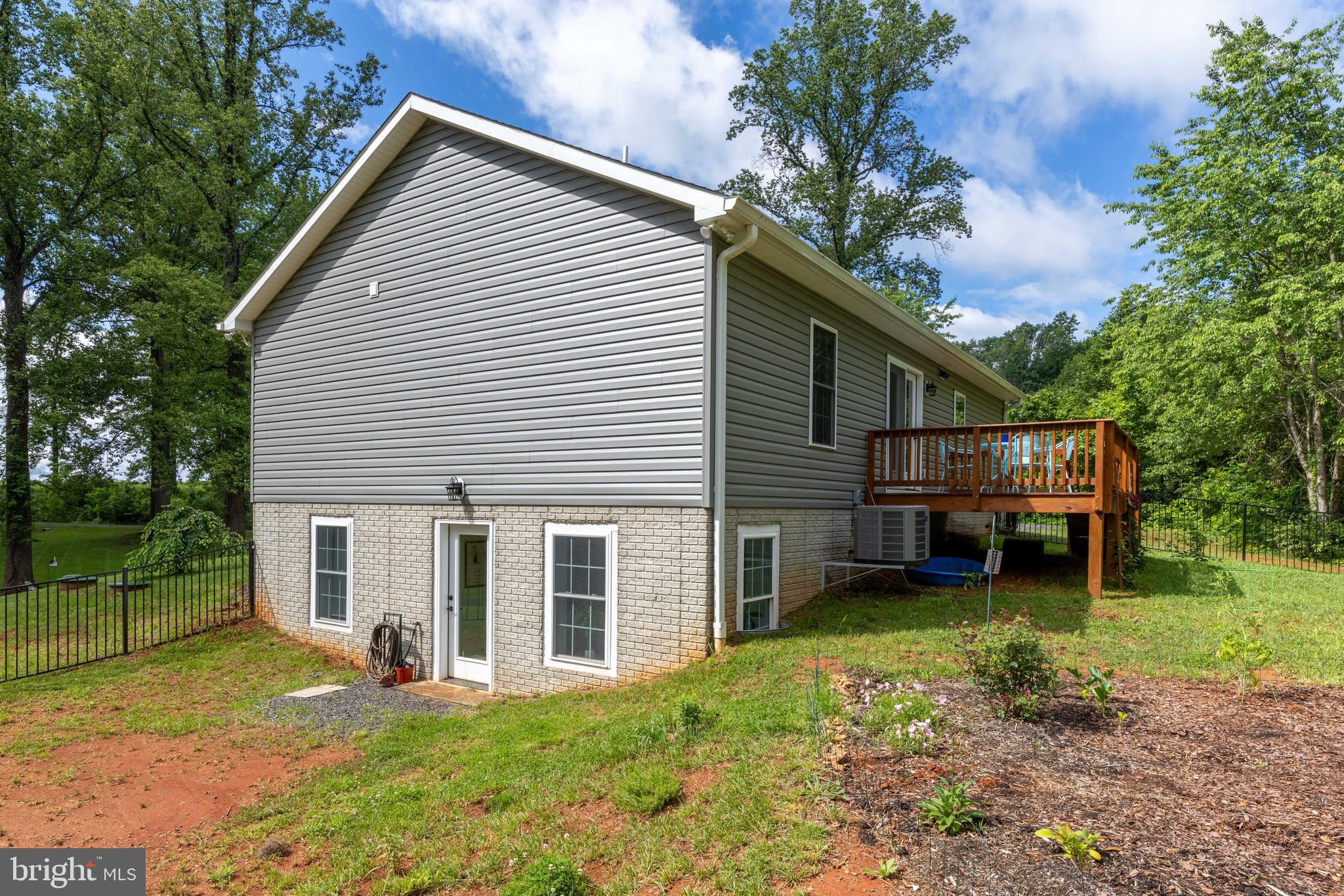 POPLAR RIDGE - Residential