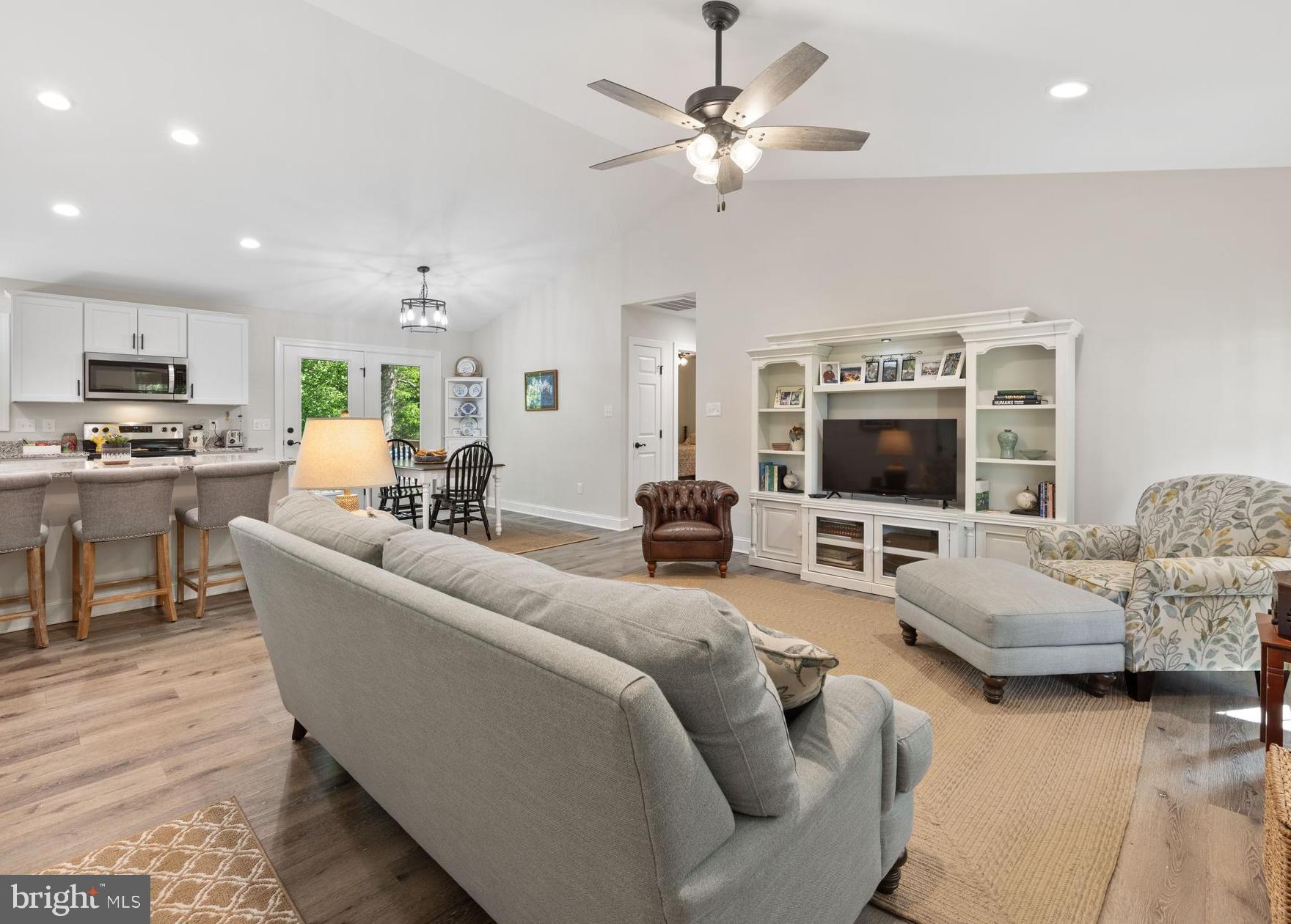 POPLAR RIDGE - Residential