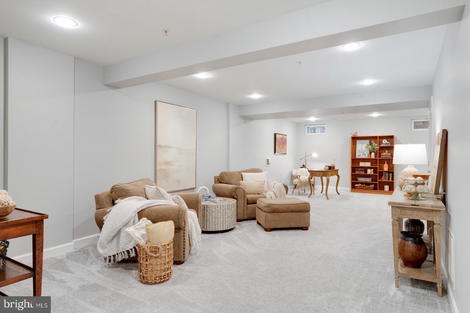 ARORA HILLS - Residential