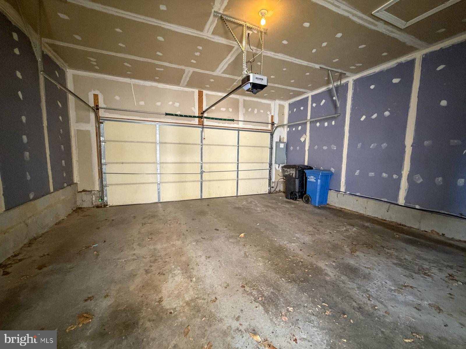 ARORA HILLS - Residential