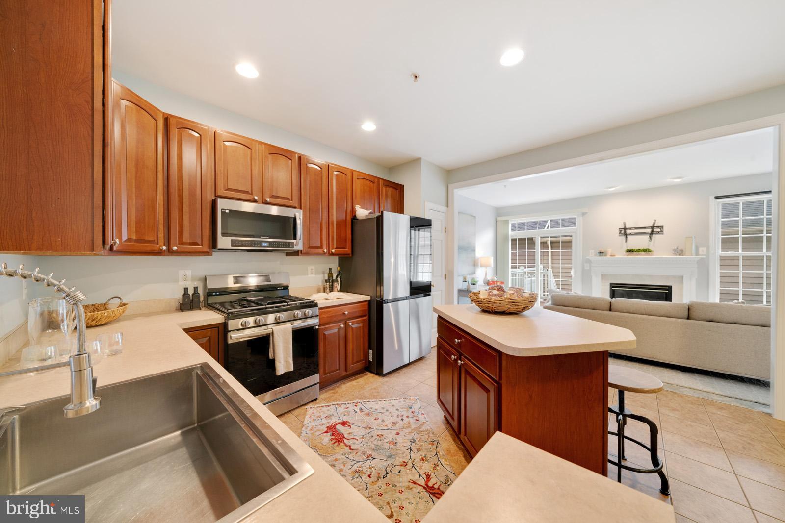 ARORA HILLS - Residential