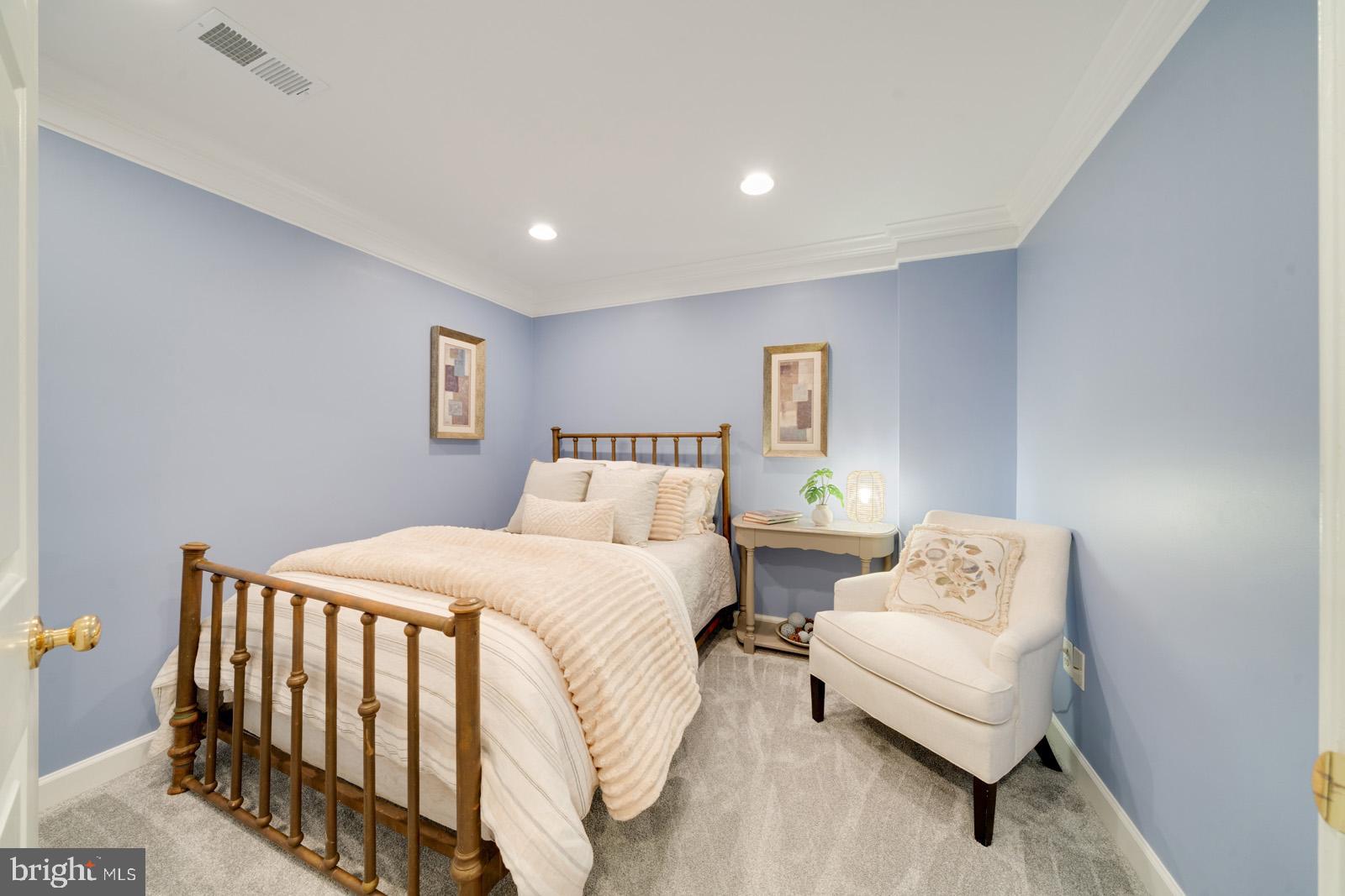 ARORA HILLS - Residential