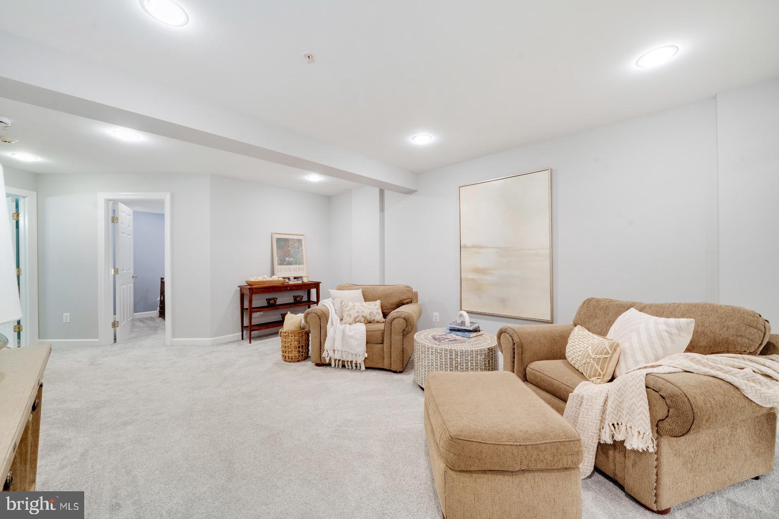 ARORA HILLS - Residential