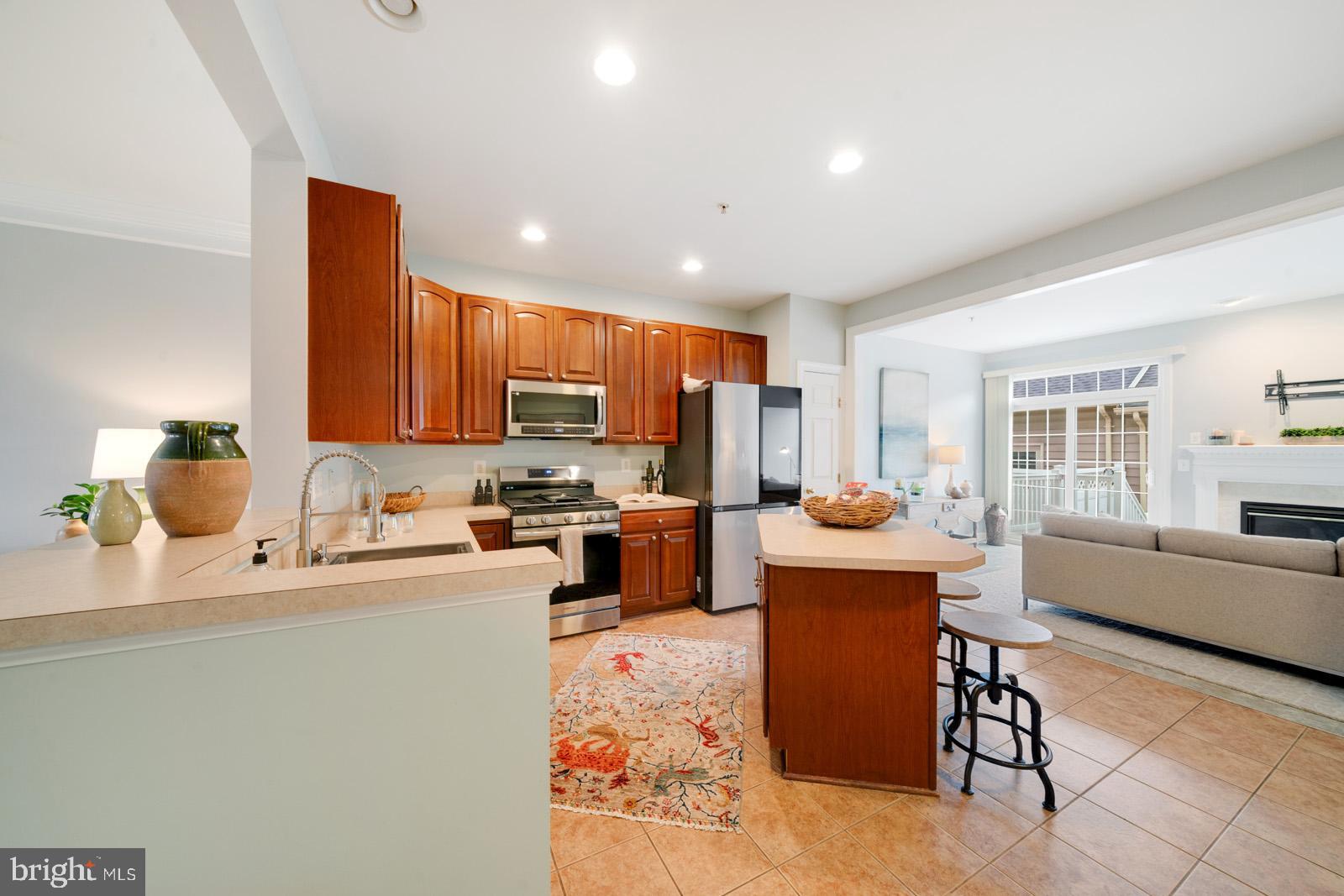 ARORA HILLS - Residential