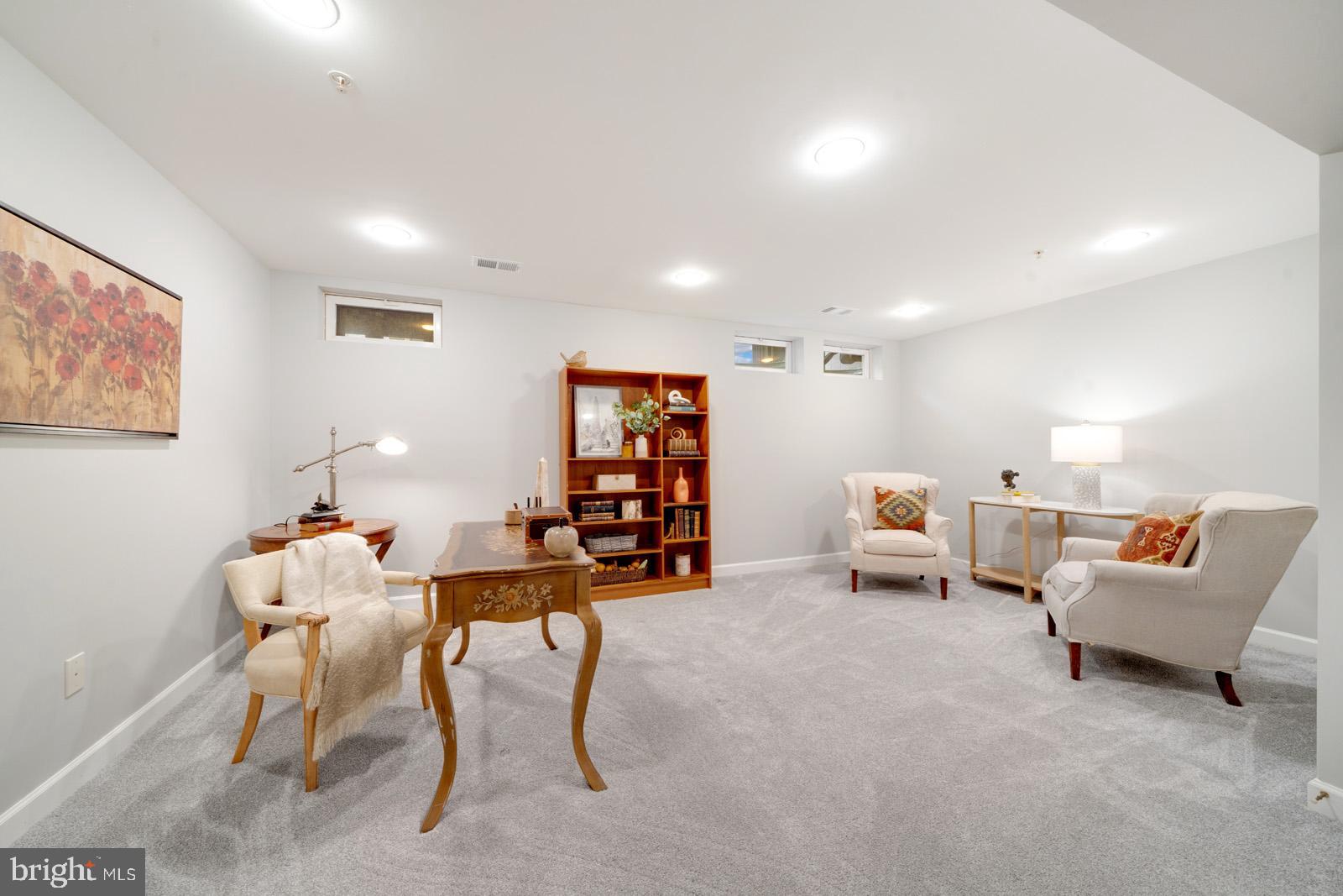 ARORA HILLS - Residential