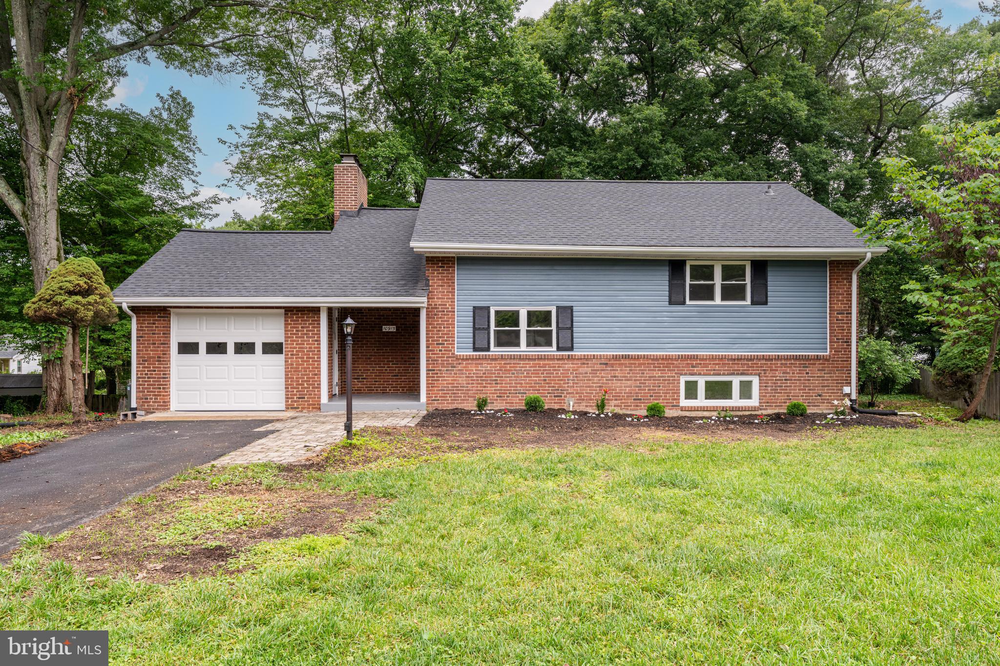FAIRFAX VILLA - Residential
