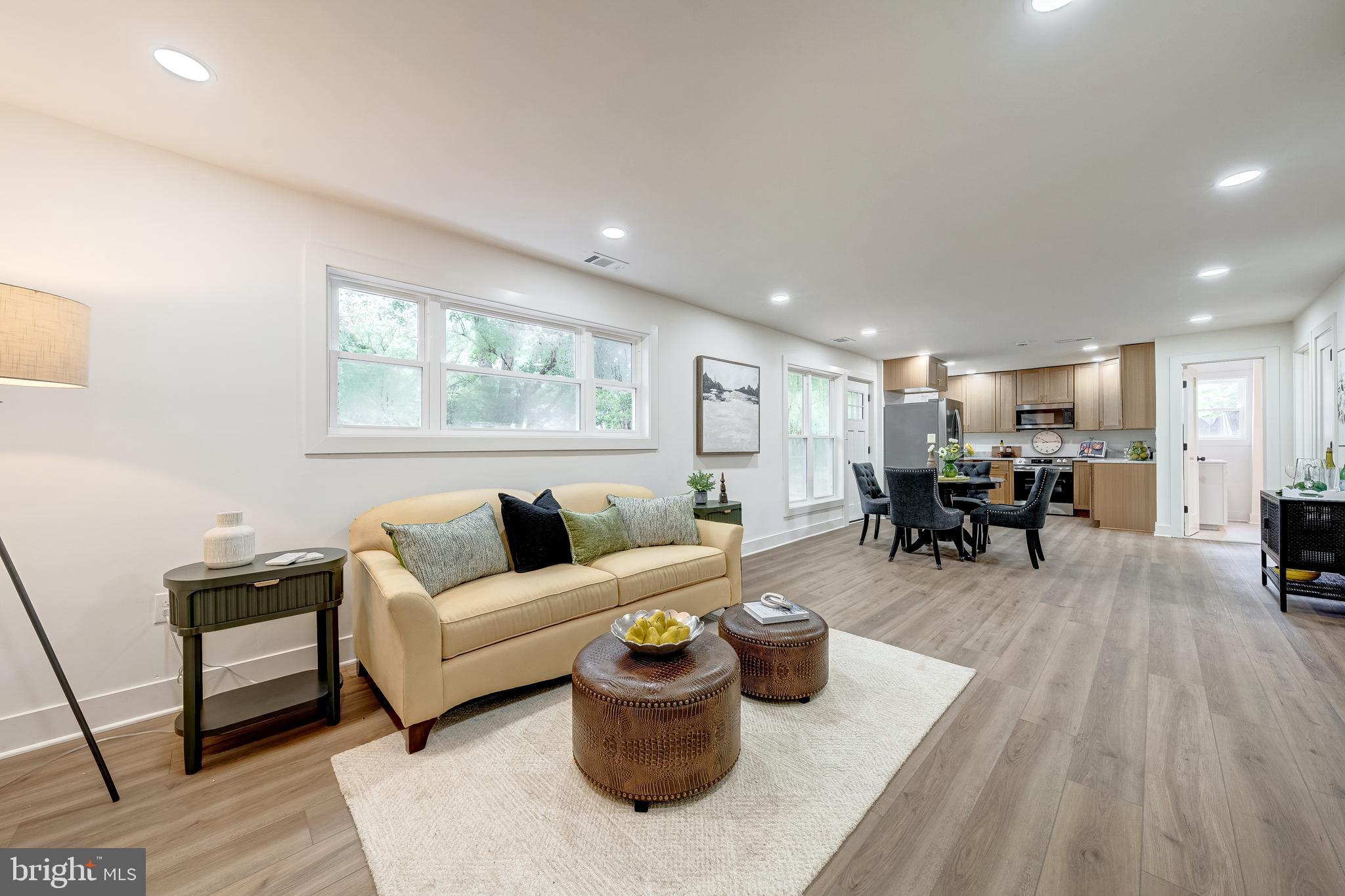 FAIRFAX VILLA - Residential