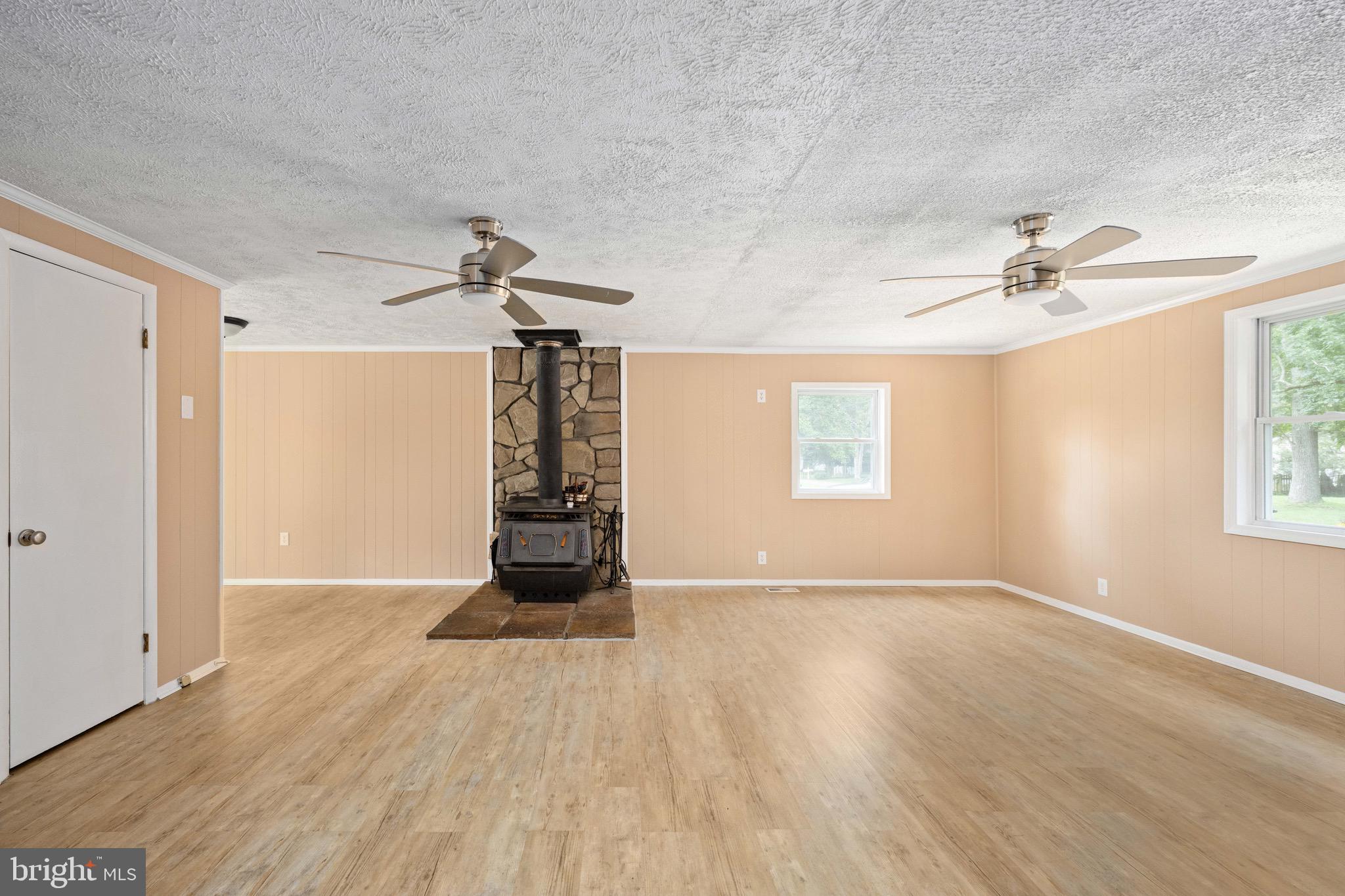 CLASSIC SHORES - Residential