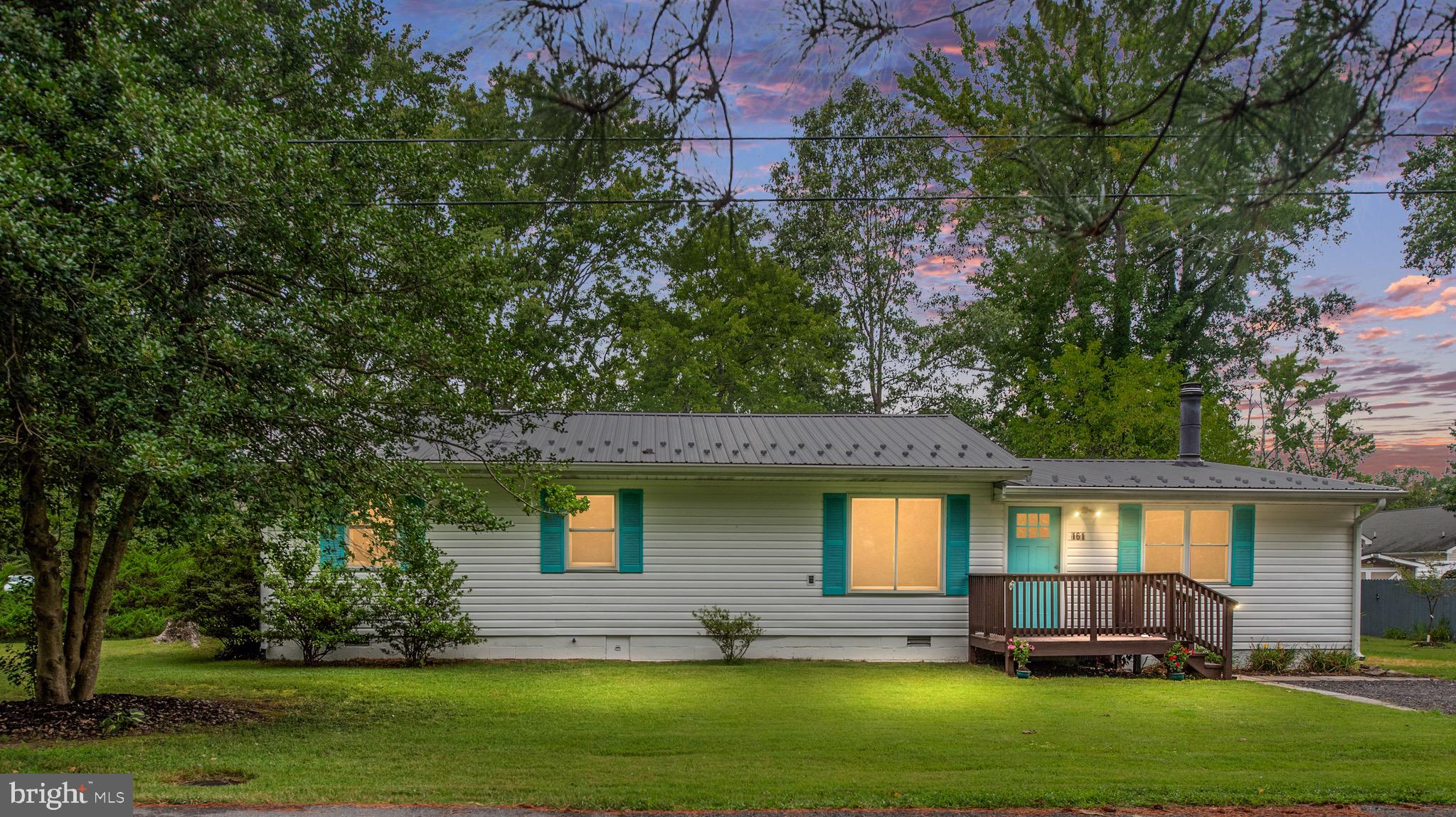 CLASSIC SHORES - Residential