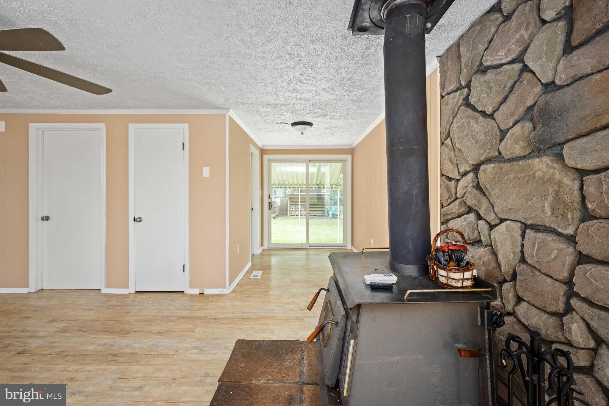 CLASSIC SHORES - Residential