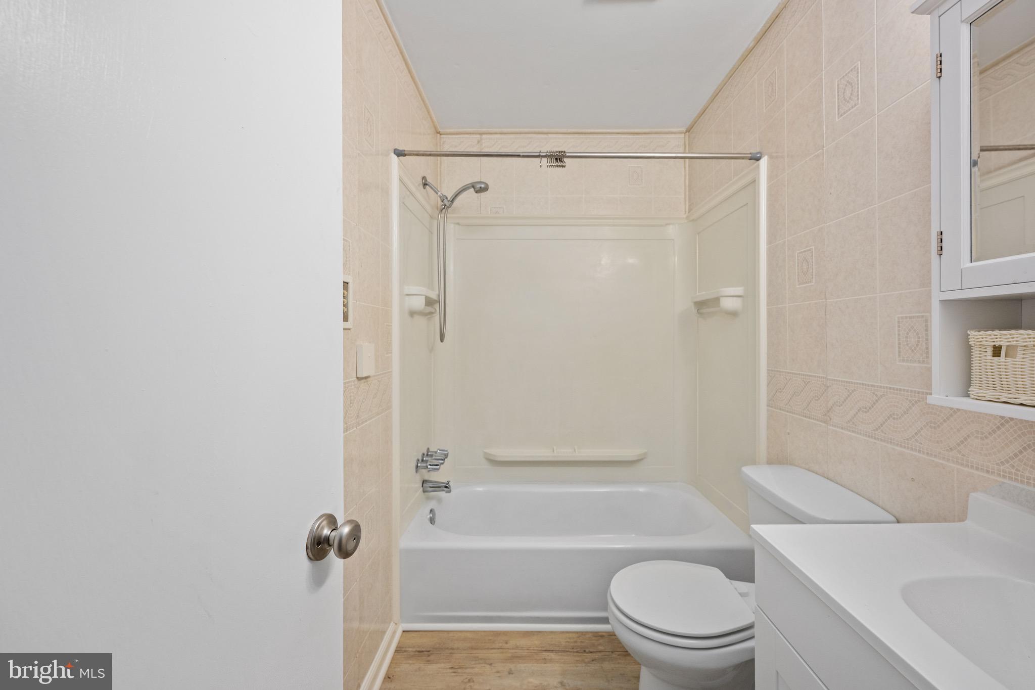 CLASSIC SHORES - Residential