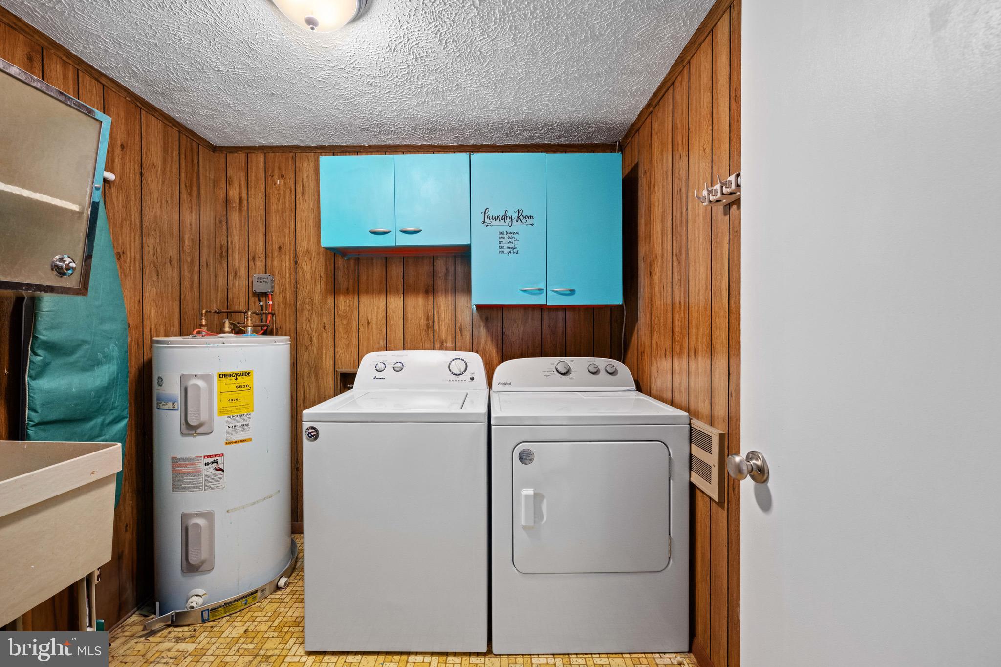 CLASSIC SHORES - Residential