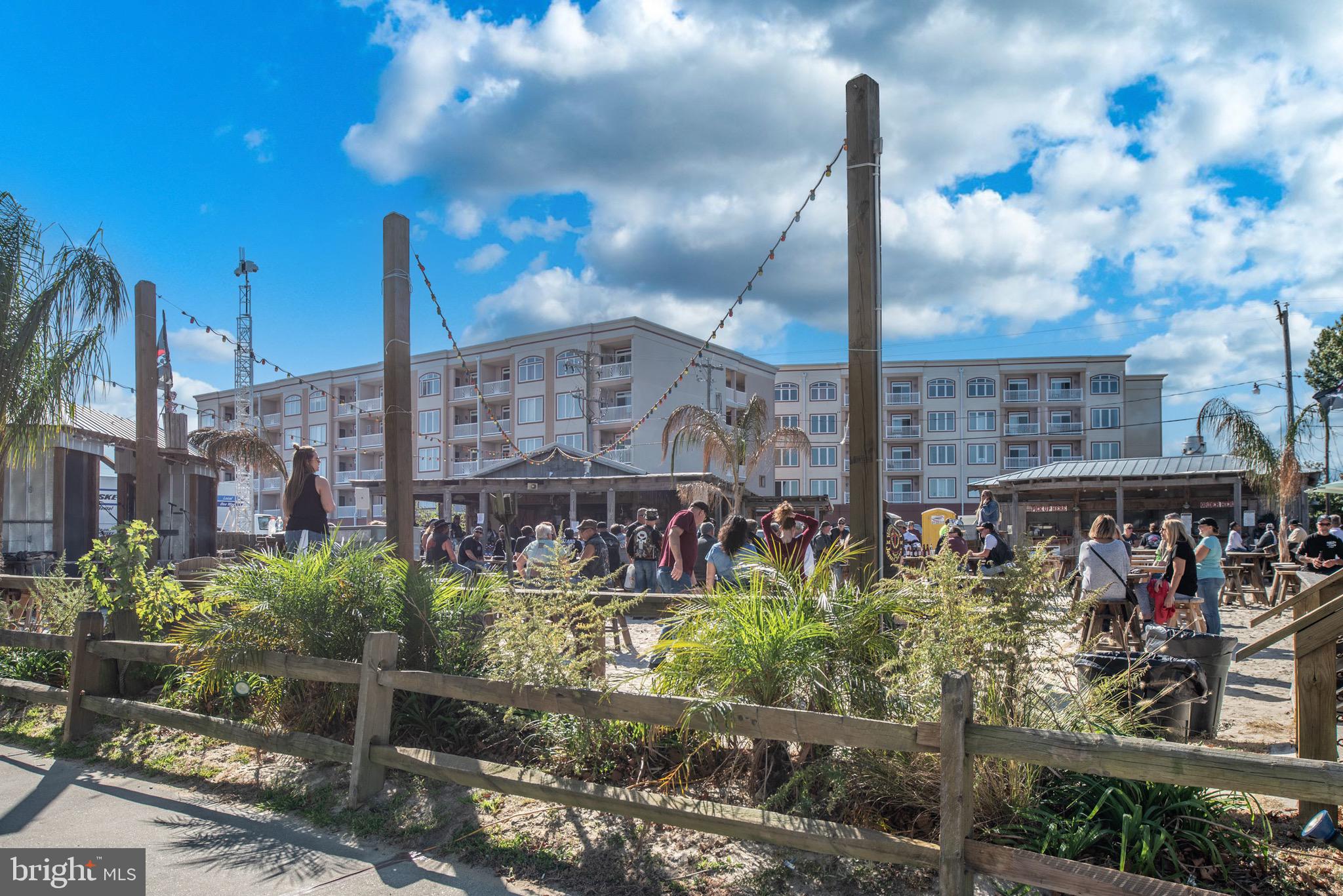 CLASSIC SHORES - Residential