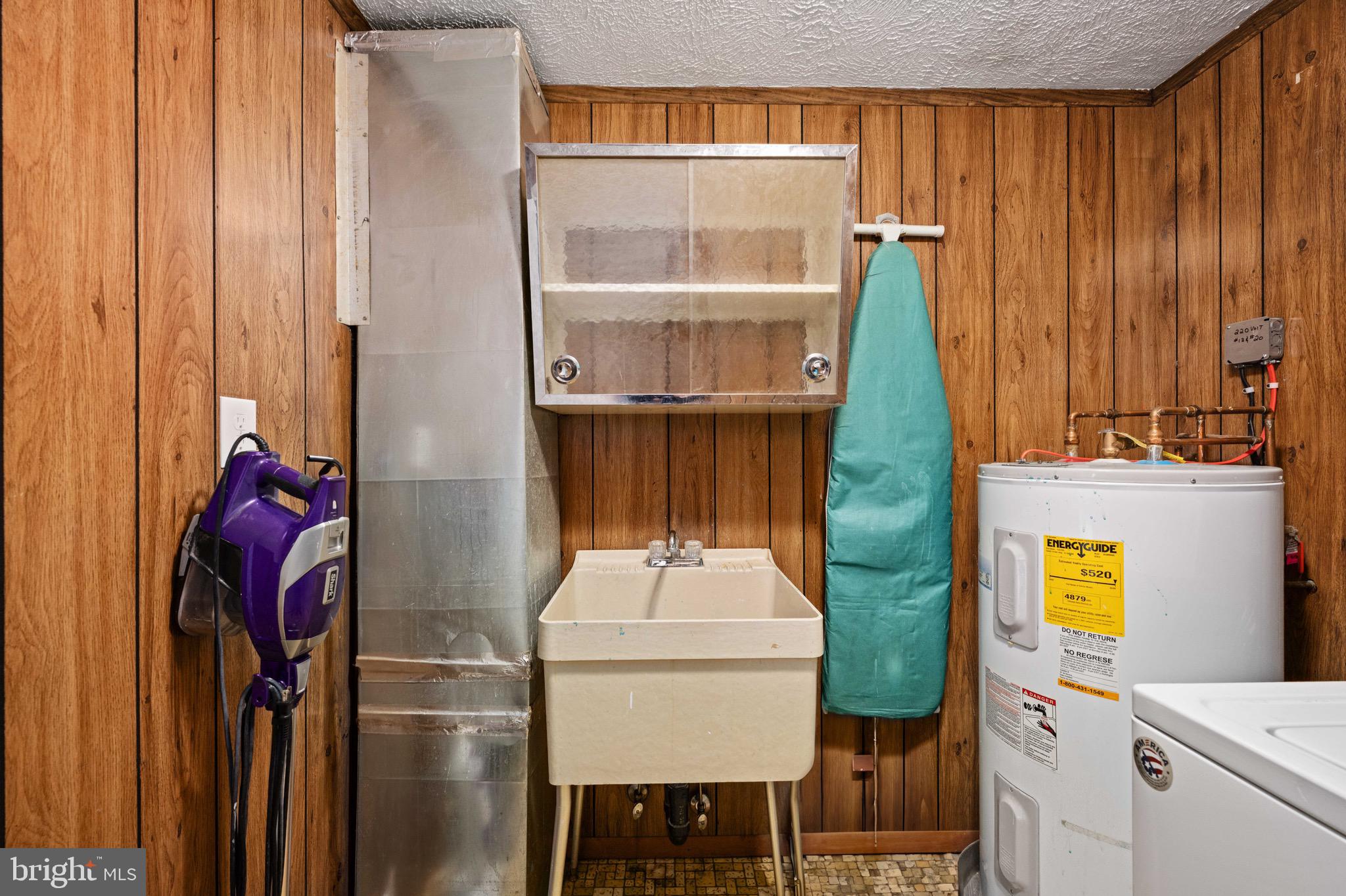 CLASSIC SHORES - Residential