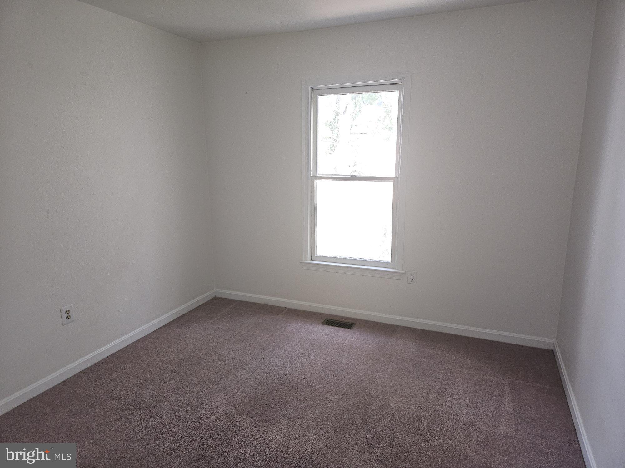 KENSINGTON - Residential Lease