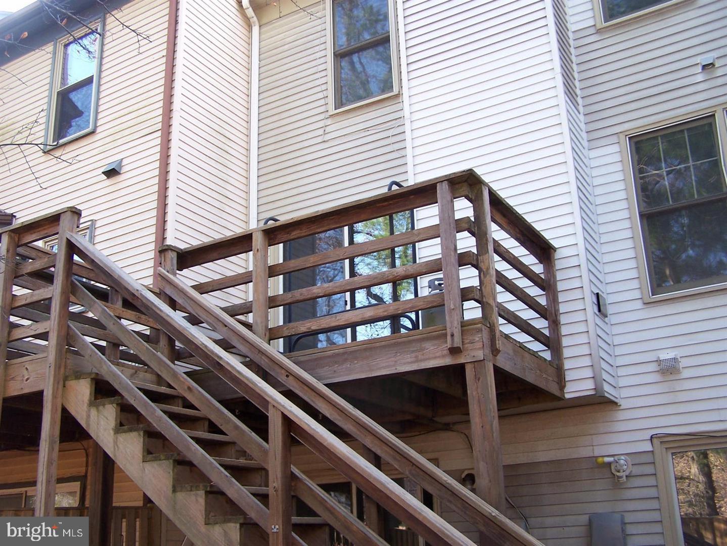 KENSINGTON - Residential Lease