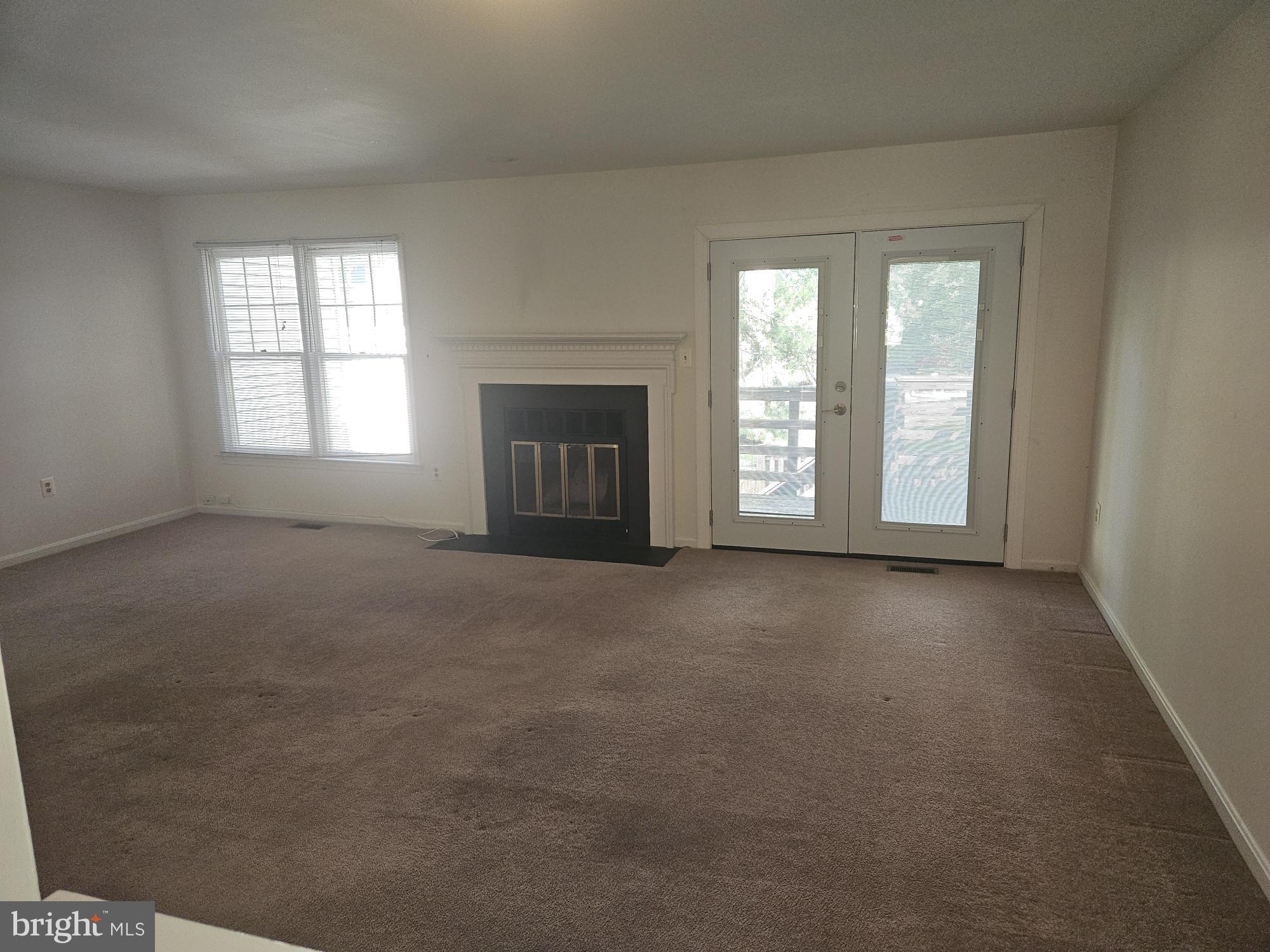 KENSINGTON - Residential Lease