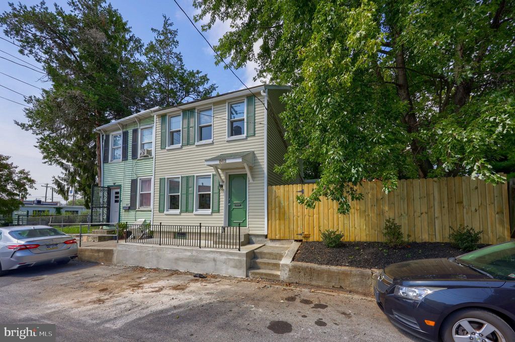 Photo of 862 N Market Street, Lancaster, PA 17603 (MLS # PALA2056240)