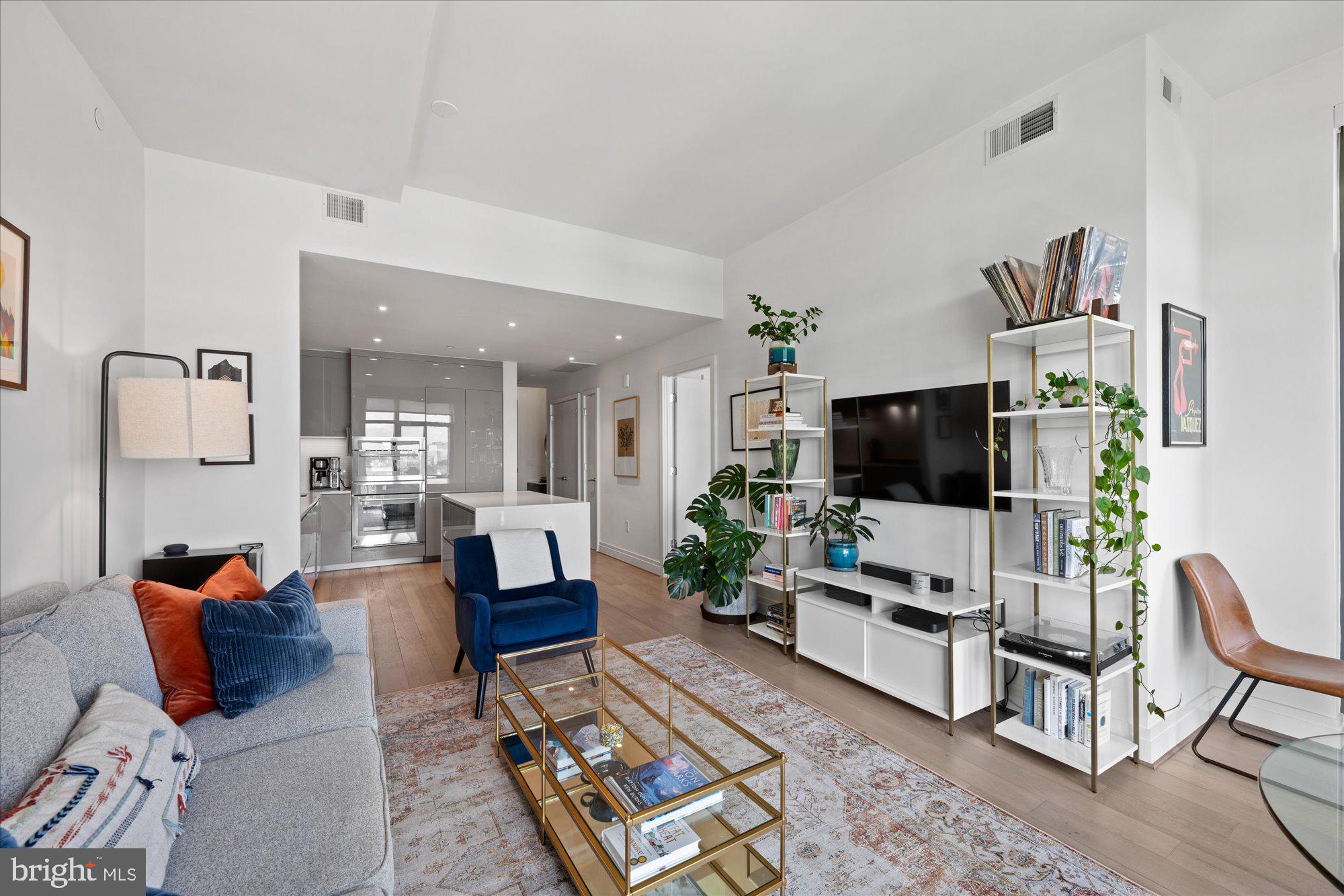 810 O STREET NW 705