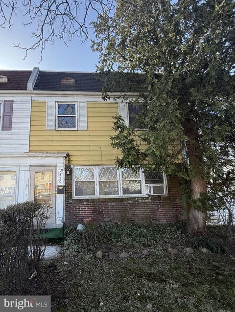Townhouse For Sale - 5720 Mitchell Road<br/> LEVITTOWN, PA 19057
