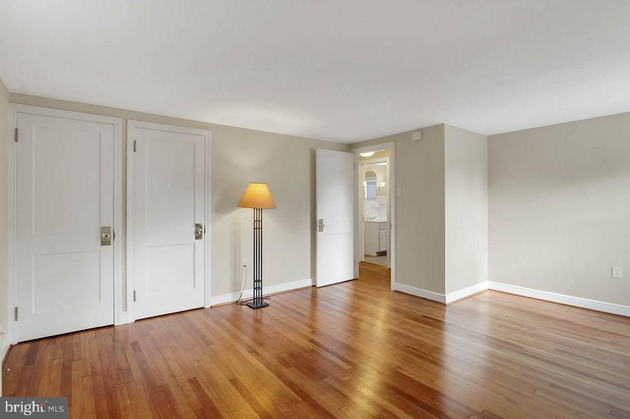 HOLLYWOOD HEIGHTS - Residential