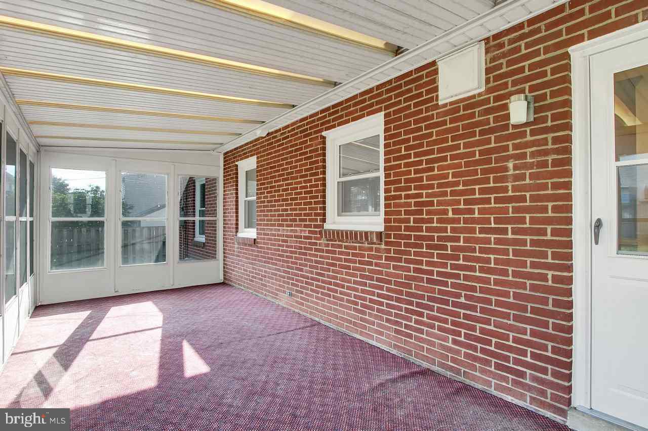 HOLLYWOOD HEIGHTS - Residential