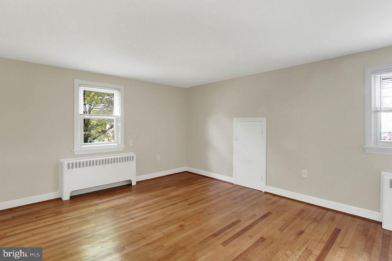 HOLLYWOOD HEIGHTS - Residential