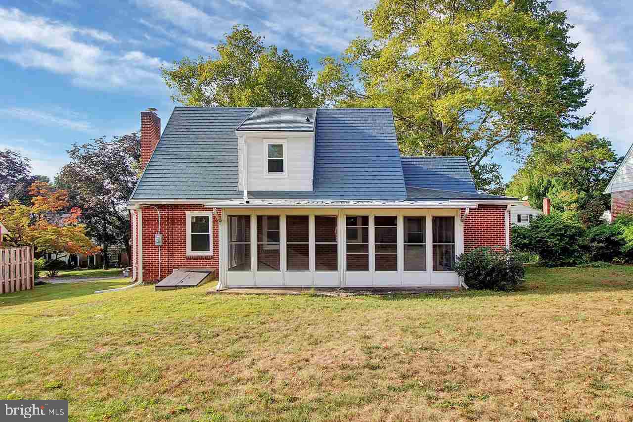 HOLLYWOOD HEIGHTS - Residential