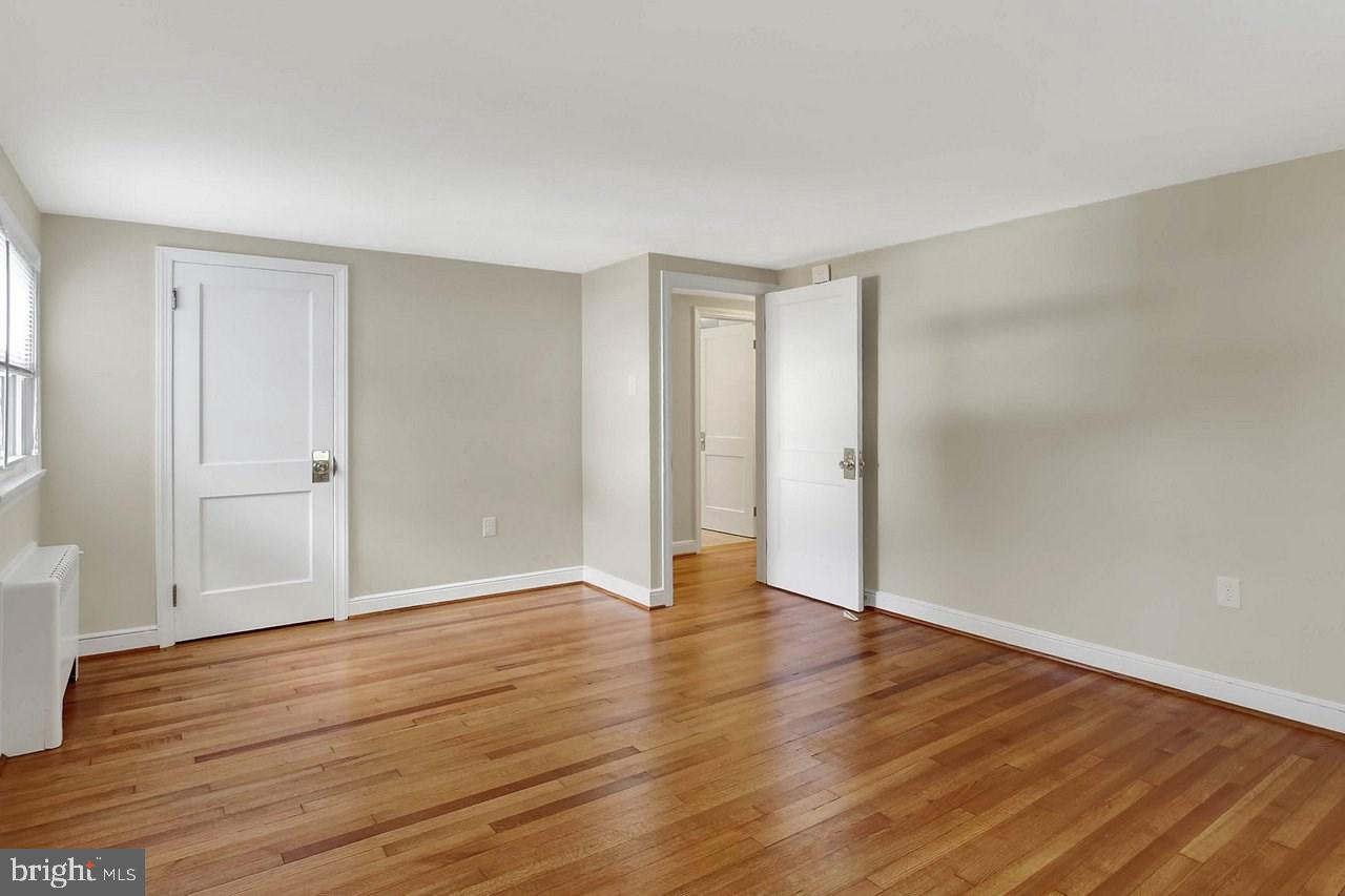 HOLLYWOOD HEIGHTS - Residential