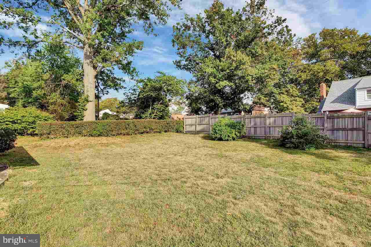 HOLLYWOOD HEIGHTS - Residential