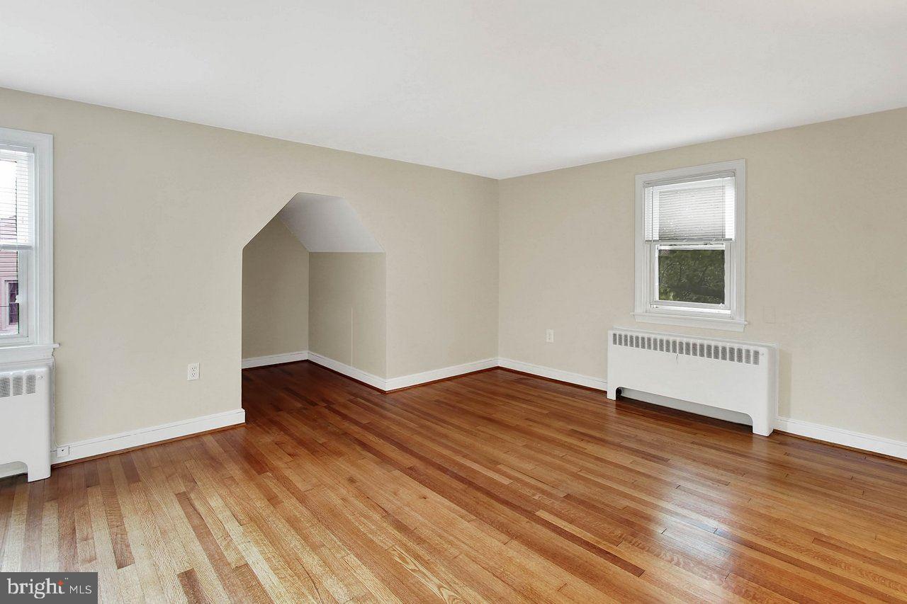 HOLLYWOOD HEIGHTS - Residential