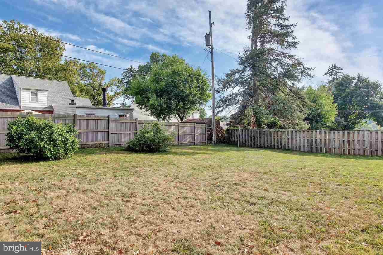 HOLLYWOOD HEIGHTS - Residential