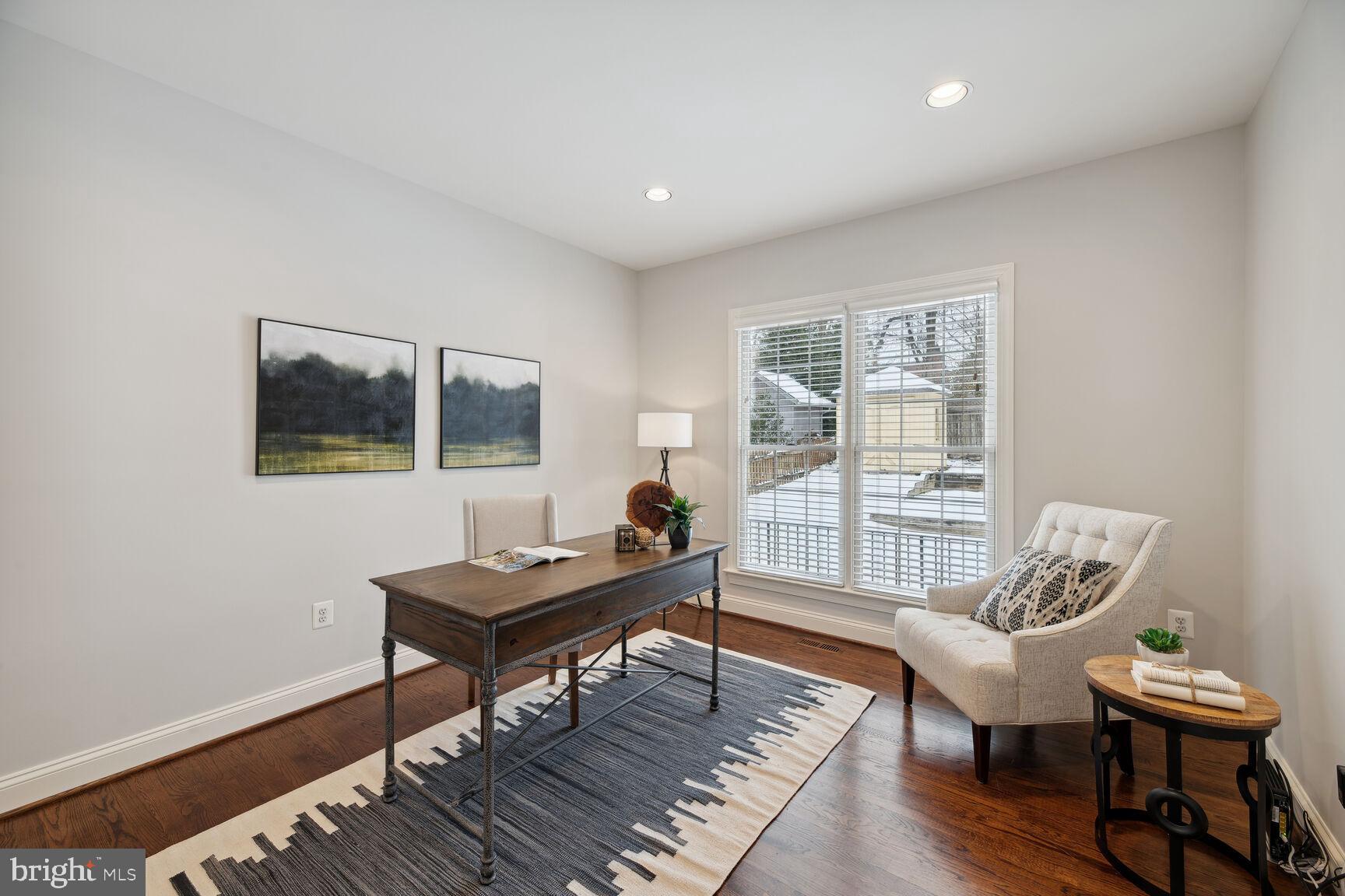 SHIRLEY WOODS - Residential