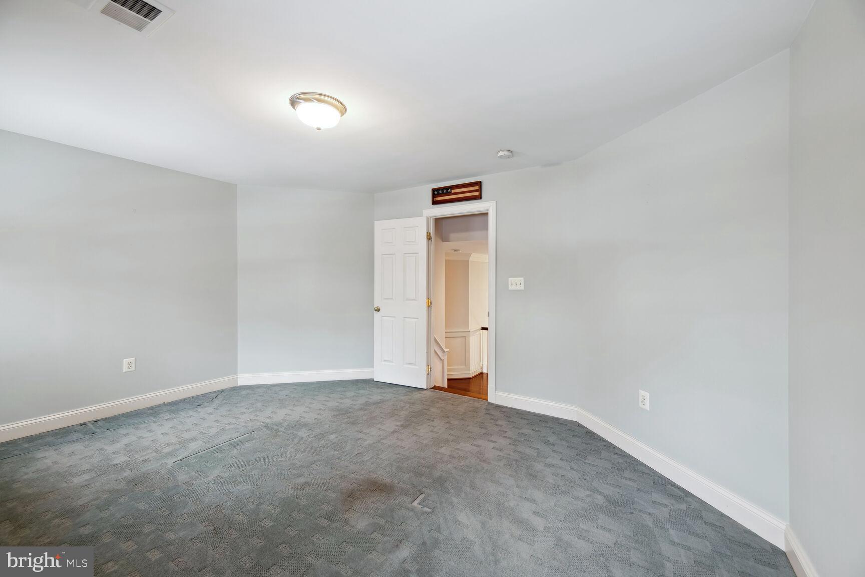 SHIRLEY WOODS - Residential