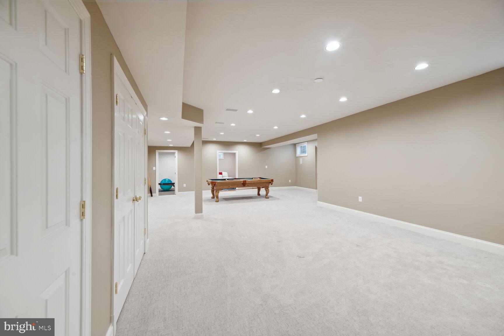 SHIRLEY WOODS - Residential