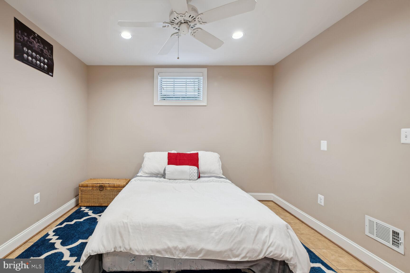 SHIRLEY WOODS - Residential