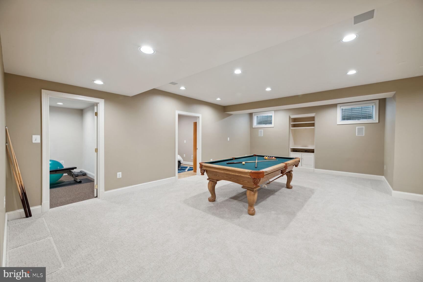 SHIRLEY WOODS - Residential