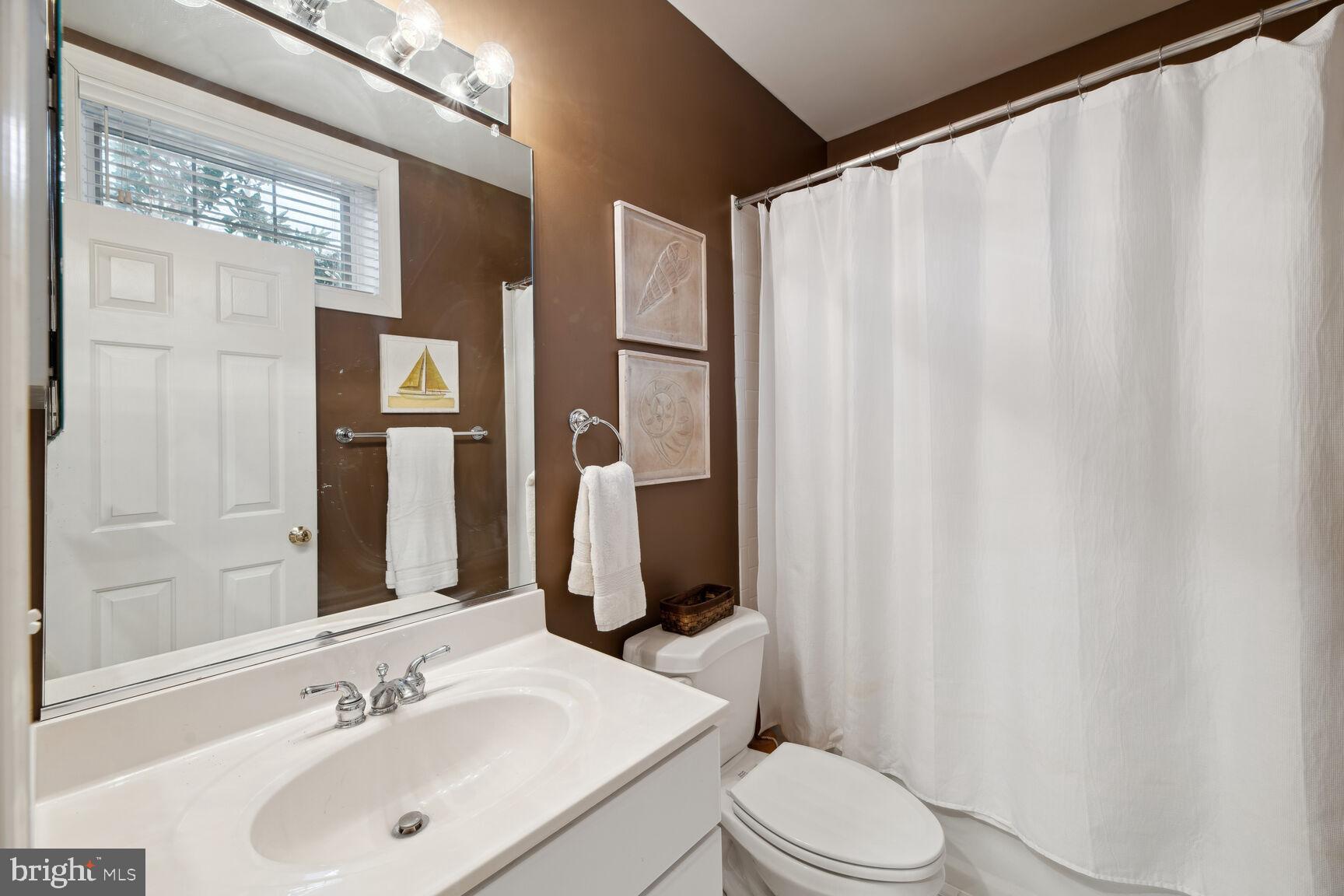 SHIRLEY WOODS - Residential