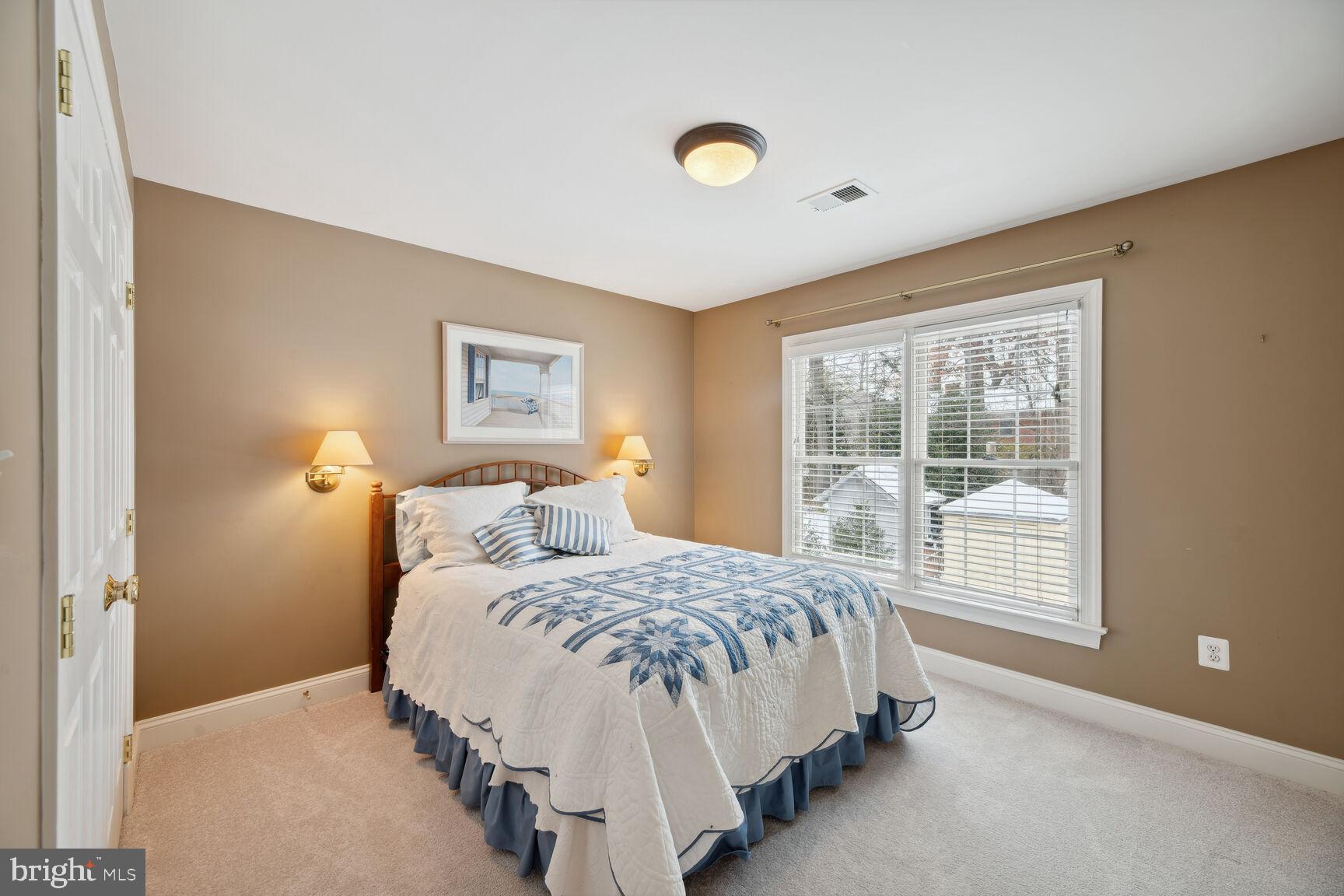 SHIRLEY WOODS - Residential