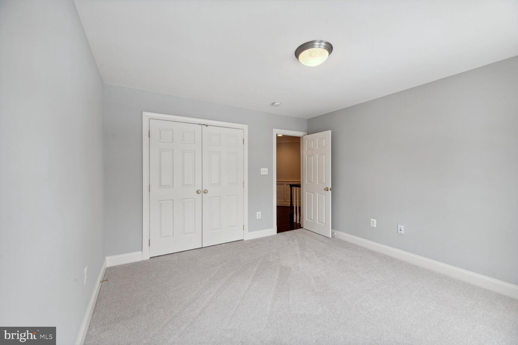 SHIRLEY WOODS - Residential