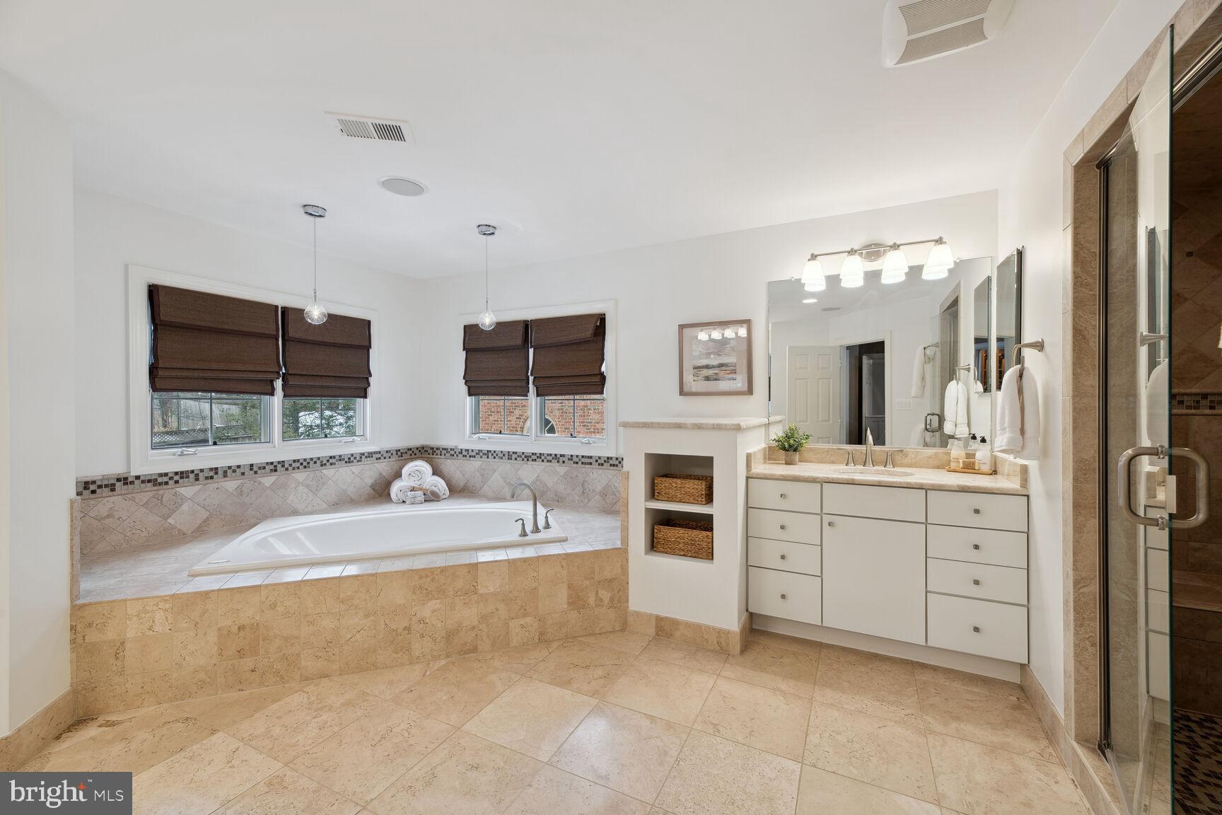 SHIRLEY WOODS - Residential