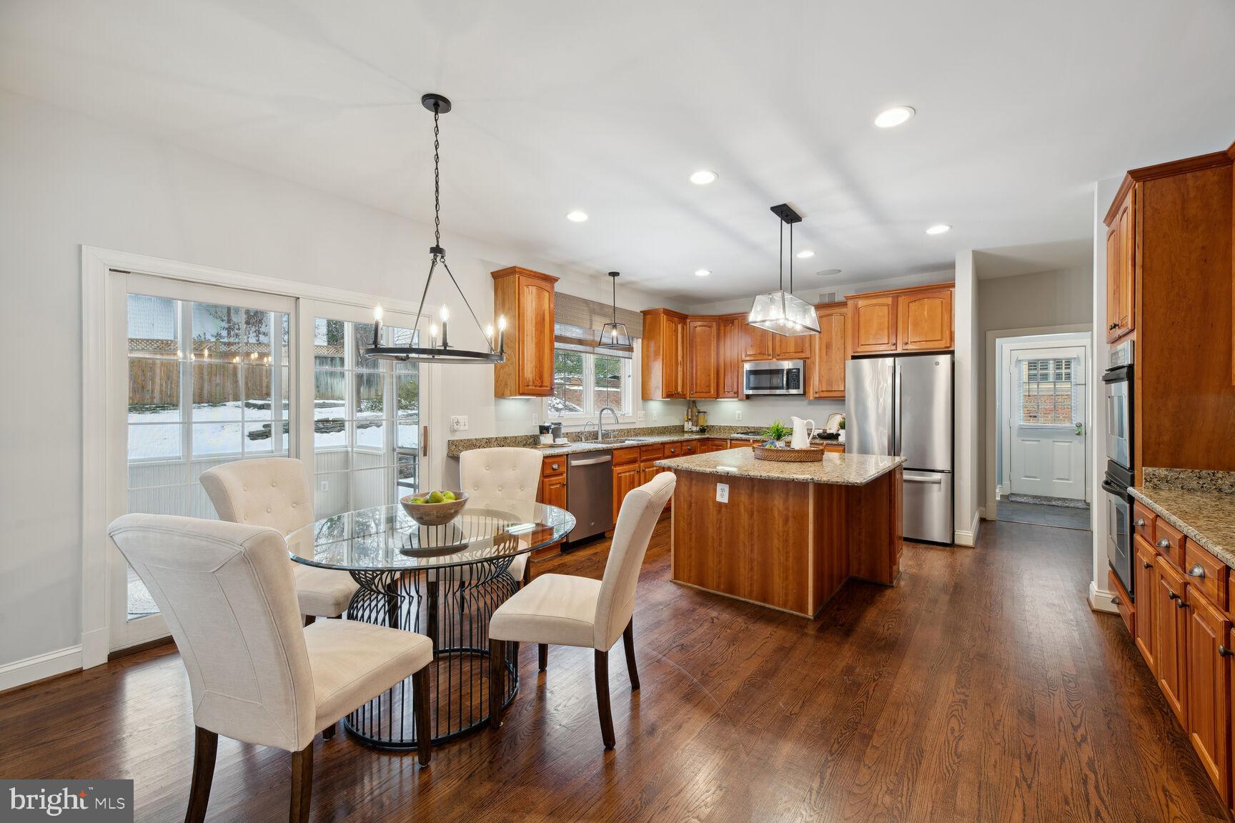 SHIRLEY WOODS - Residential