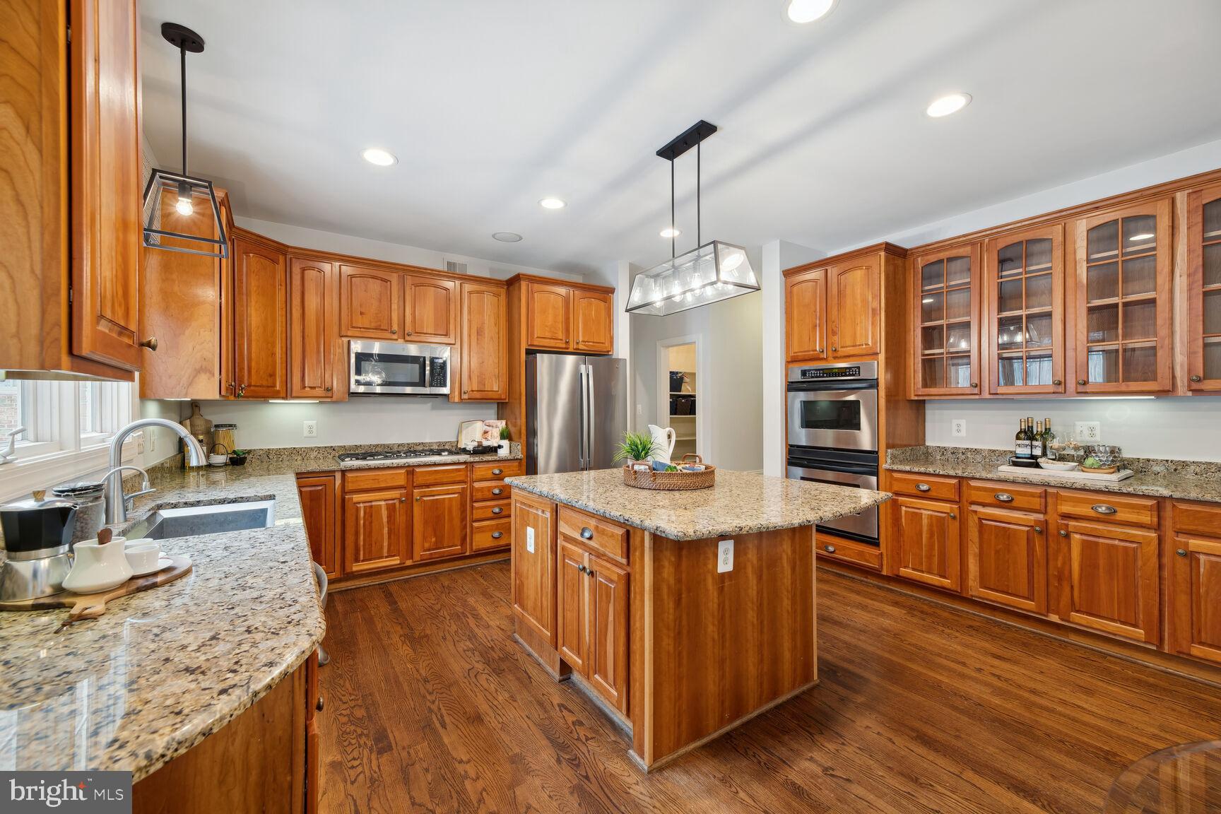 SHIRLEY WOODS - Residential