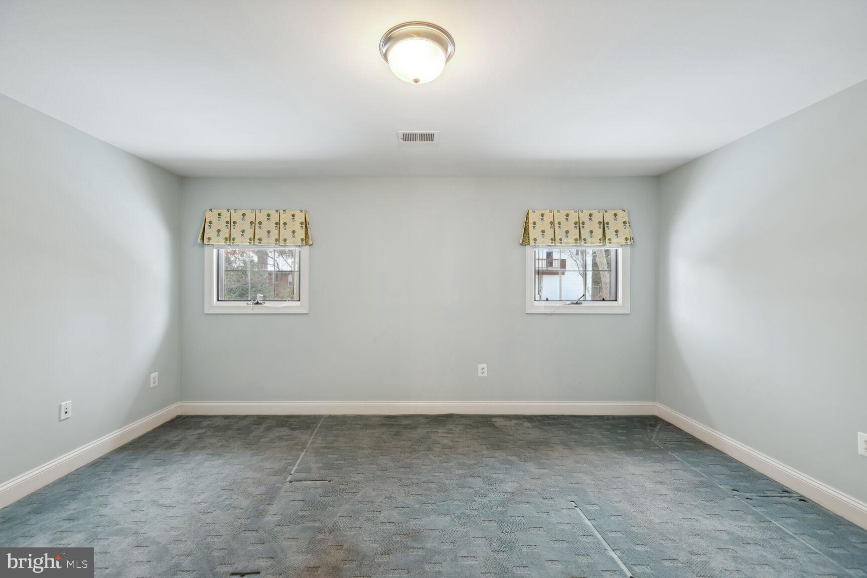 SHIRLEY WOODS - Residential