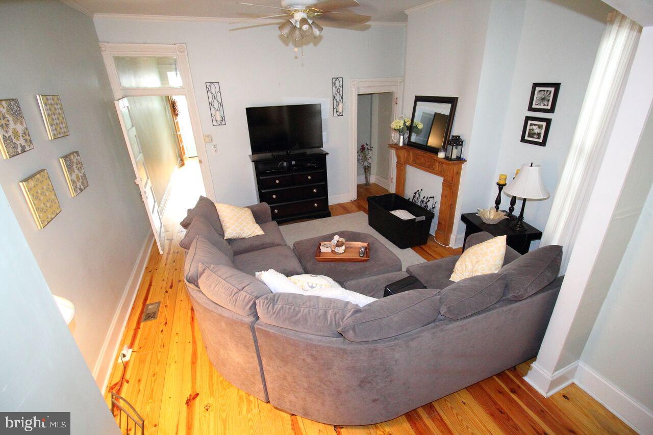 FEDERAL HILL HISTORIC DISTRICT - Residential Lease