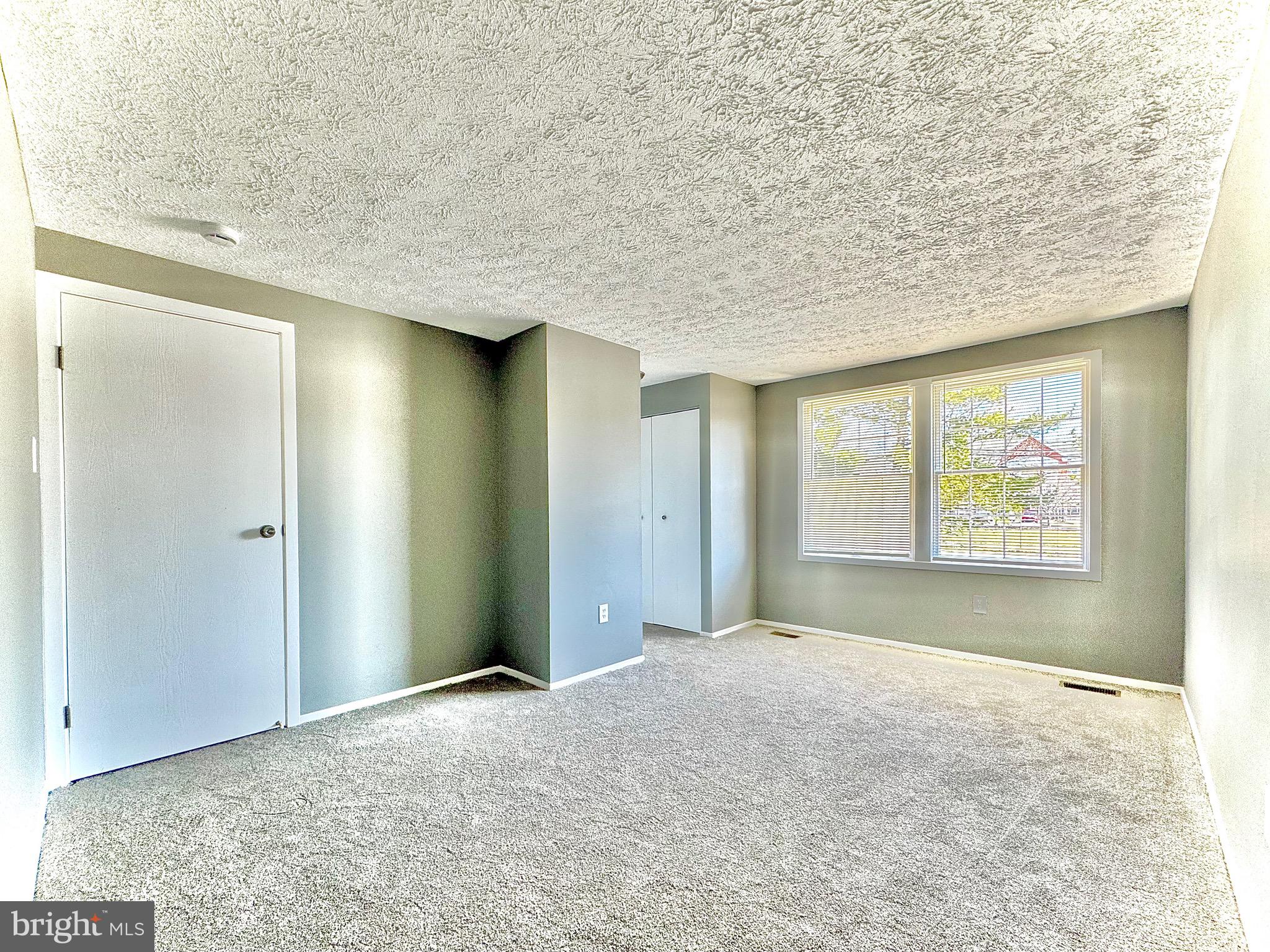 GUILFORD SQUARE - Residential