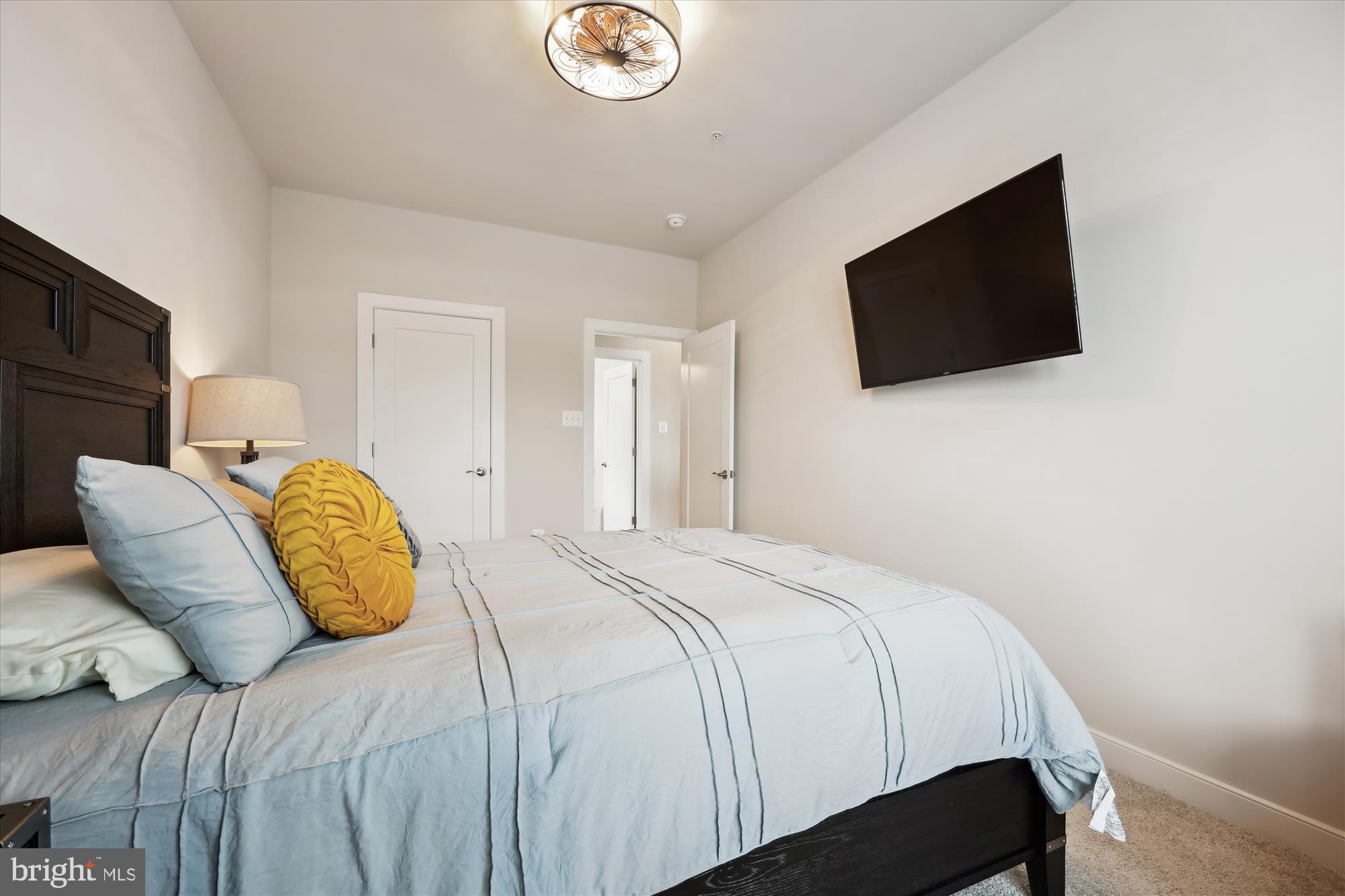 TALLYN RIDGE - Residential